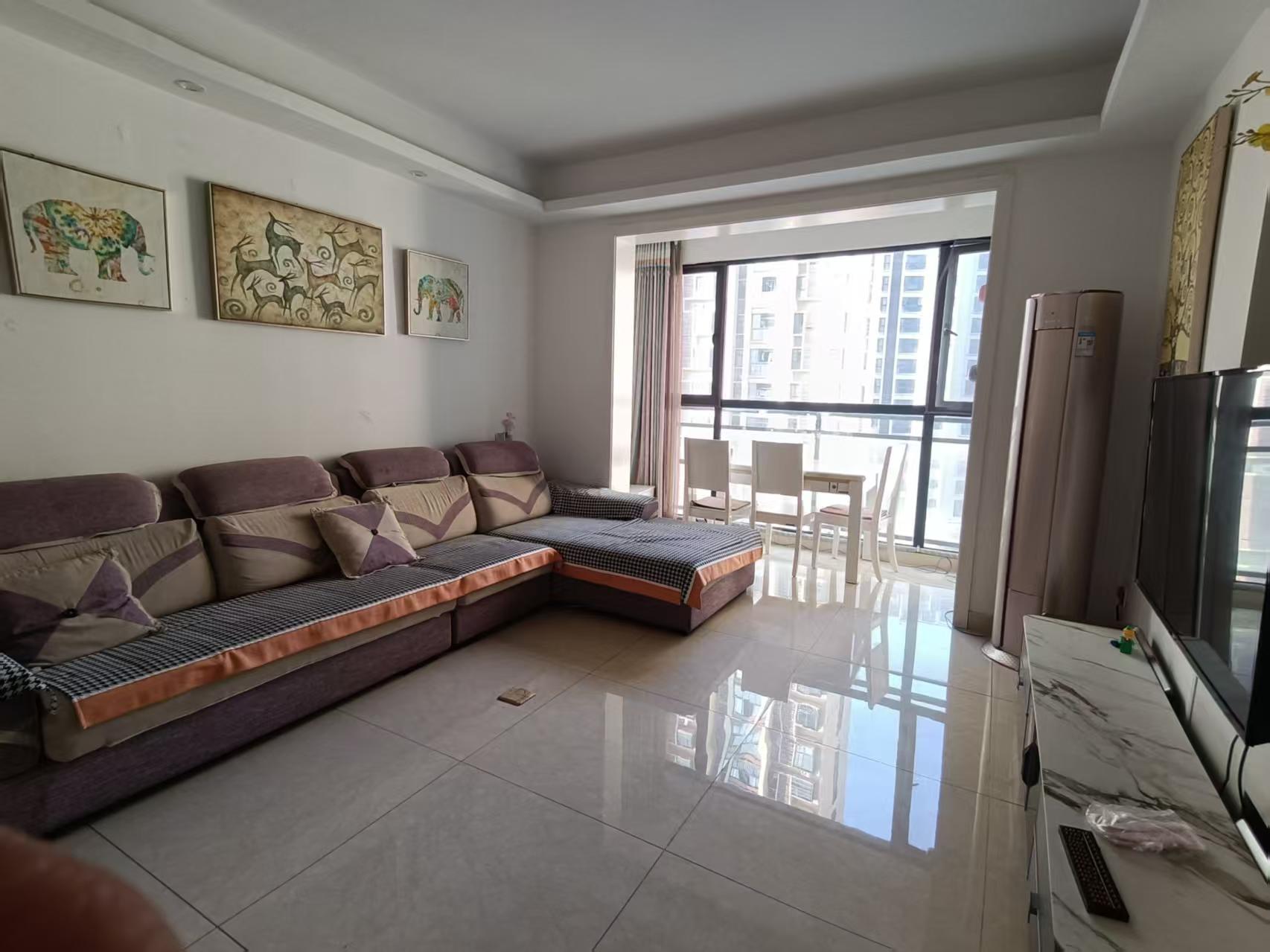 丽景天下一期  3室2厅2卫    2000.0元/月户型图