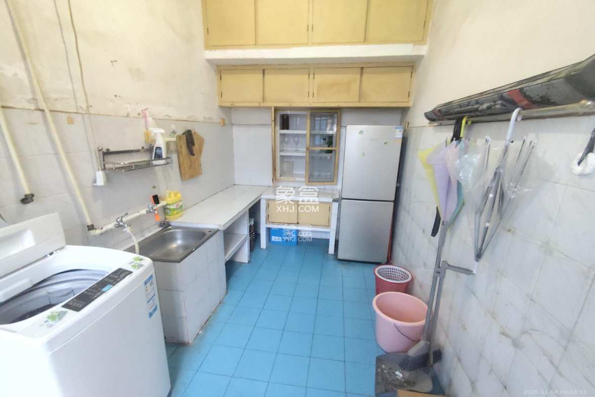 稻谷仓散盘 1室1厅1卫 1350.0元/月 稻谷仓散盘 1室1厅1卫 1350.0元/月室内图