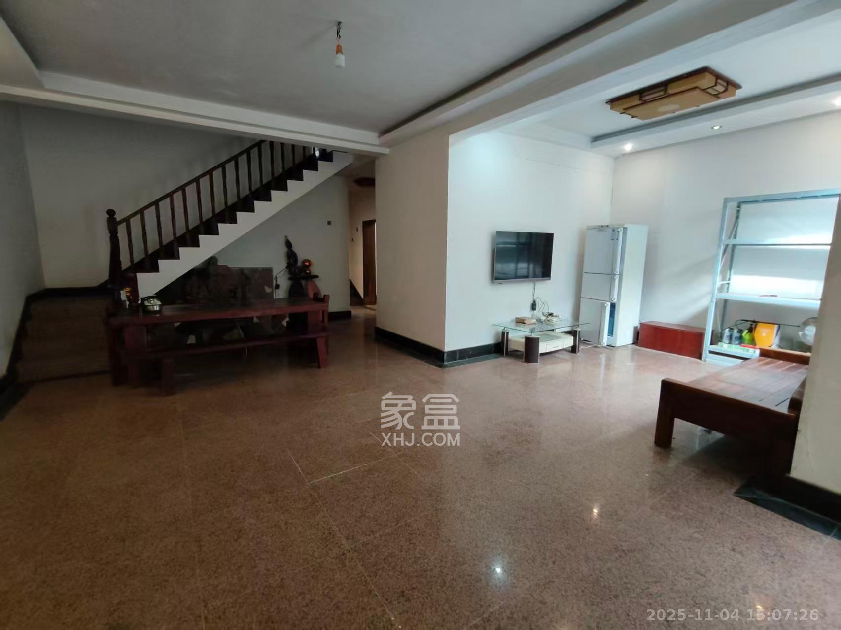 幸福里（幸福里一期）  6室2厅2卫    2900.0元/月室内图1