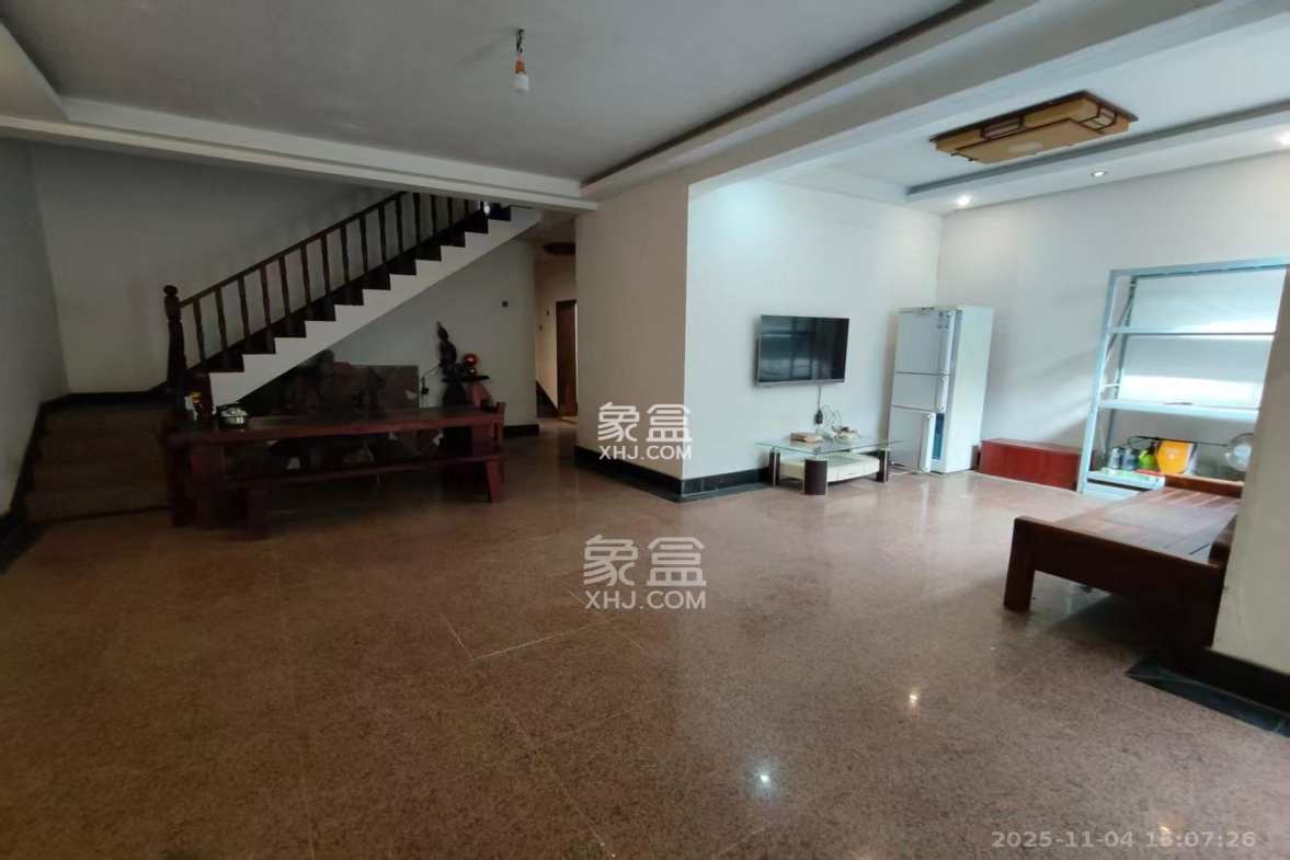 幸福里(幸福里一期) 6室2厅2卫 2900.0元/月 幸福里(幸福里一期) 6室2厅2卫 2900.0元/月室内图