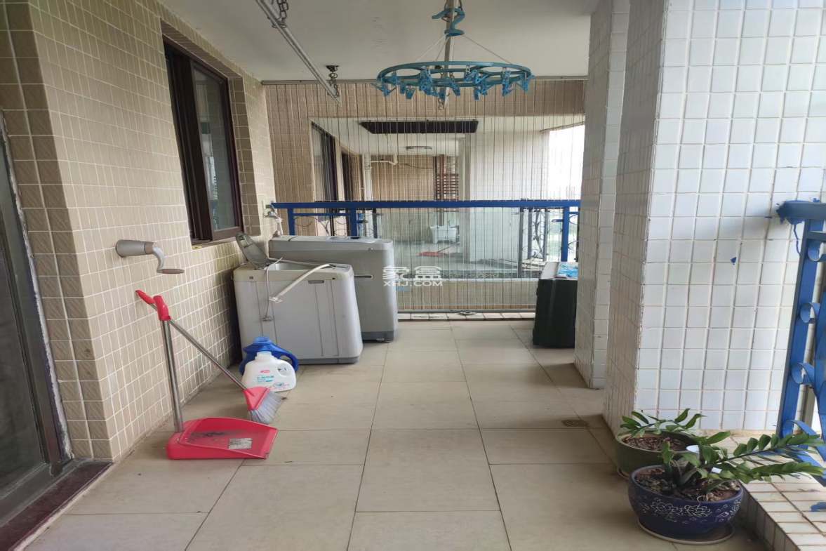 滨江帝景一期 2室2厅1卫 2200.0元/月 滨江帝景一期 2室2厅1卫 2200.0元/月室内图