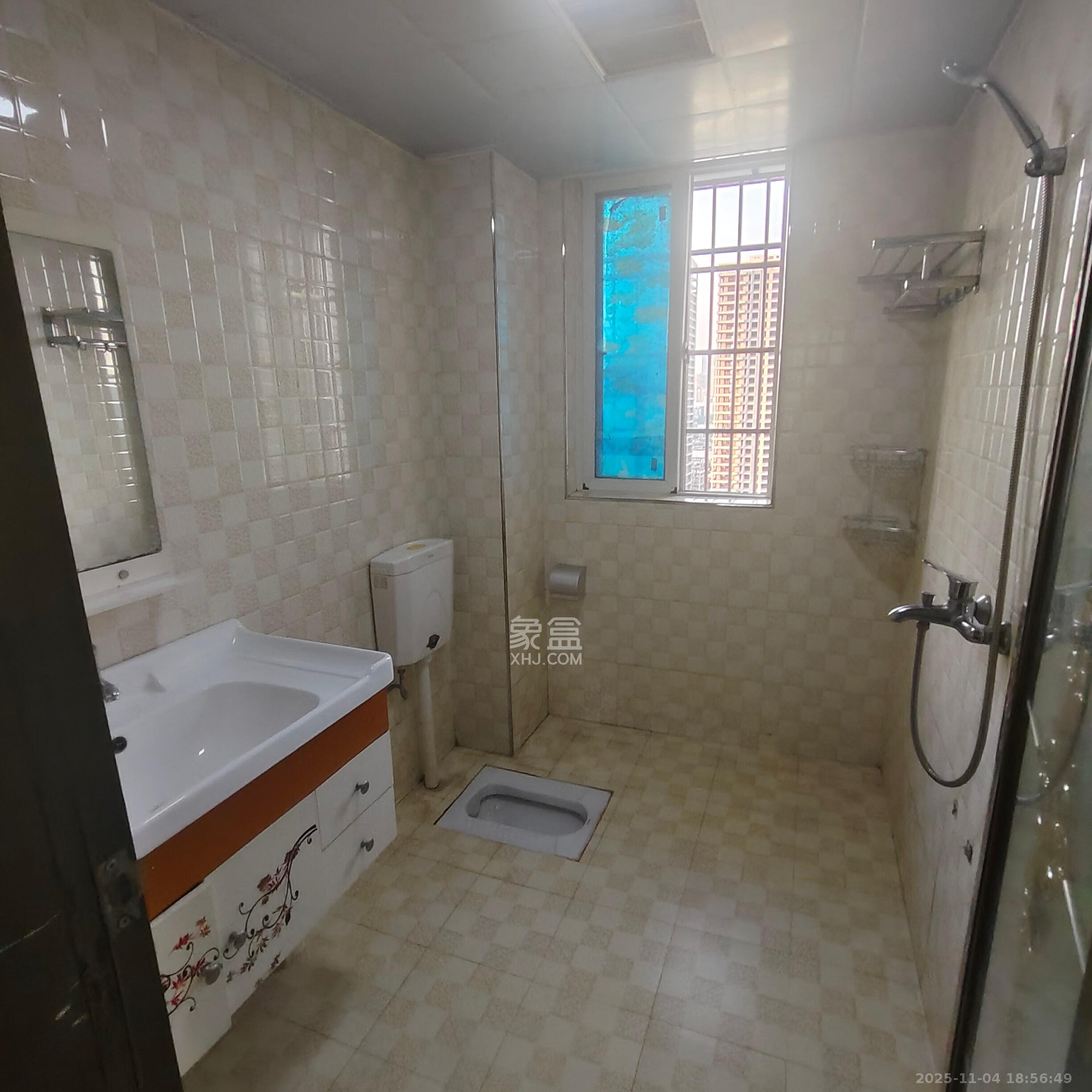 时代星城  1室2厅1卫    1650.0元/月室内图