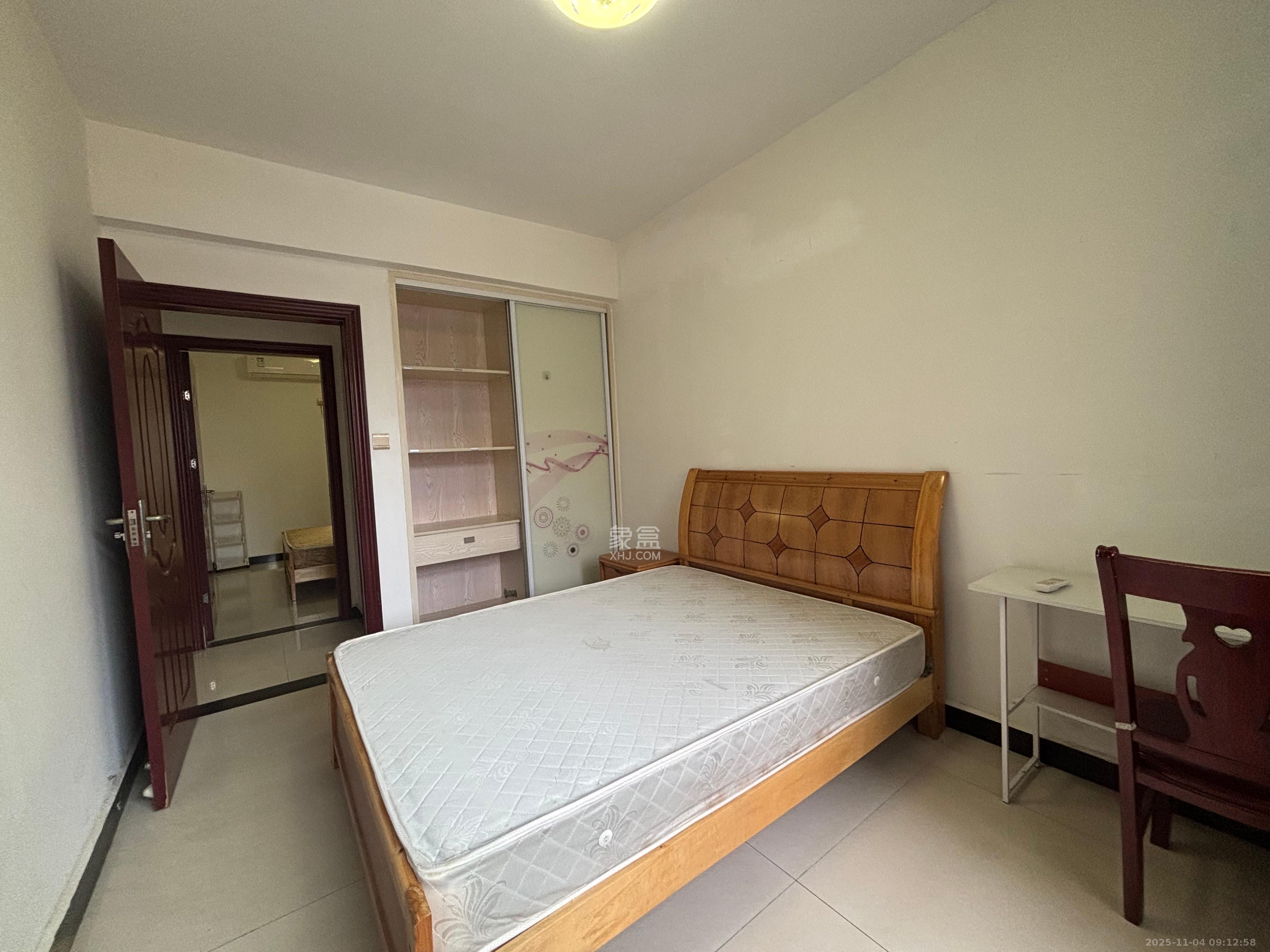 景塘家园  3室2厅1卫    2200.0元/月室内图