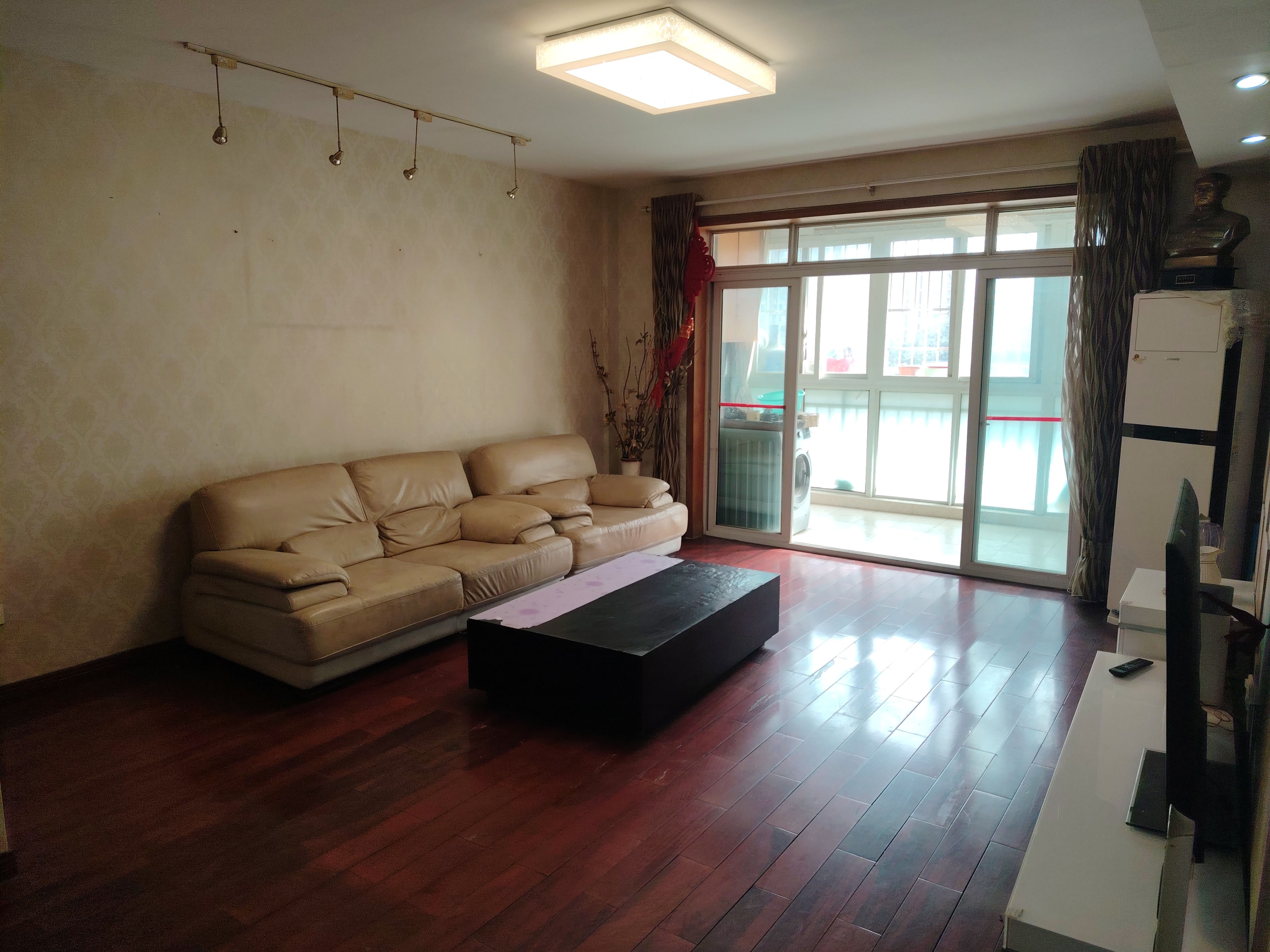 梅苑家园 3室2厅2卫 1800.0元/月 梅苑家园 3室2厅2卫 1800.0元/月户型图