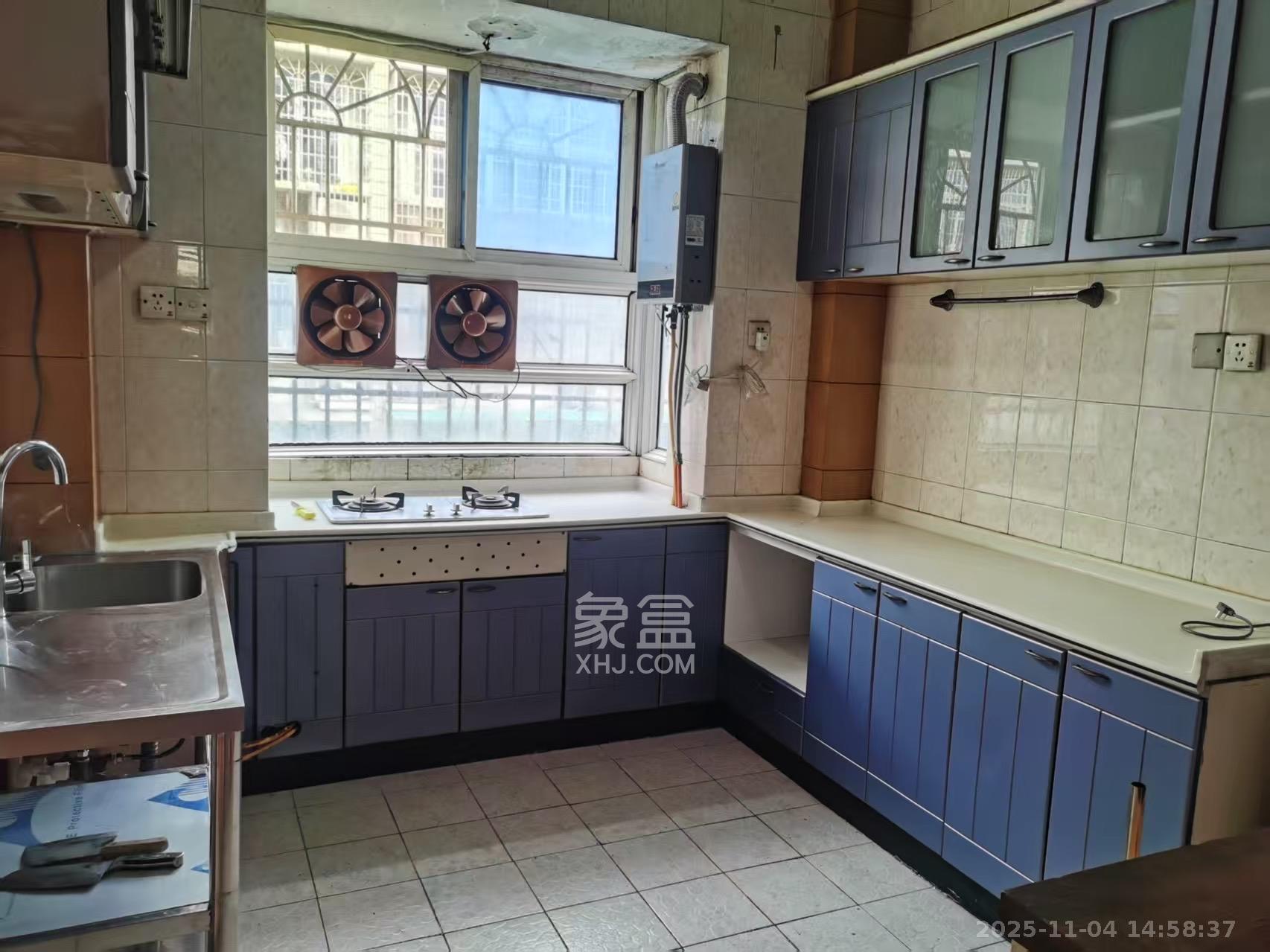 荷花园电信宿舍（天辰荷花苑）  1室2厅1卫    1900.0元/月室内图