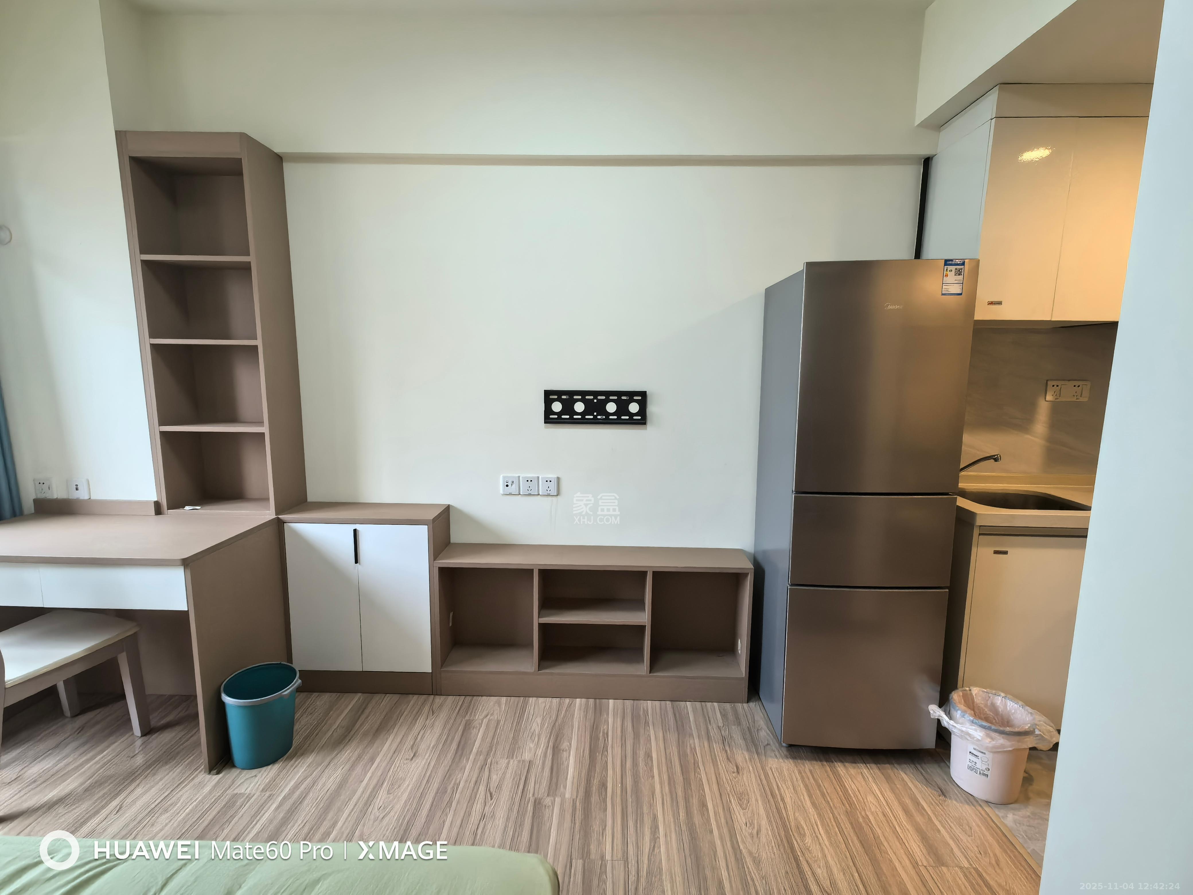 碧桂园印象 1室1厅1卫 1400.0元/月 碧桂园印象 1室1厅1卫 1400.0元/月室内图