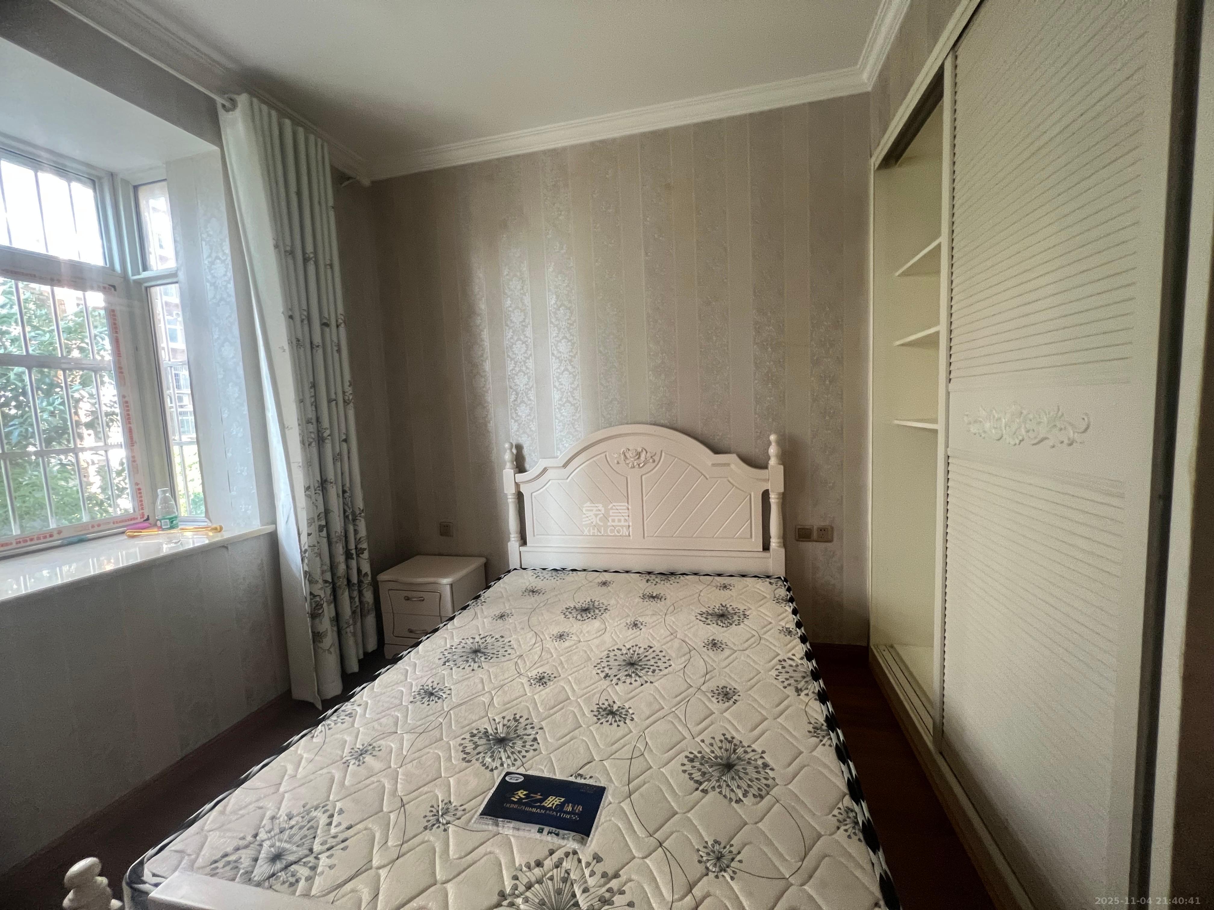 星城国际 3室2厅2卫 1800.0元/月 星城国际 3室2厅2卫 1800.0元/月室内图