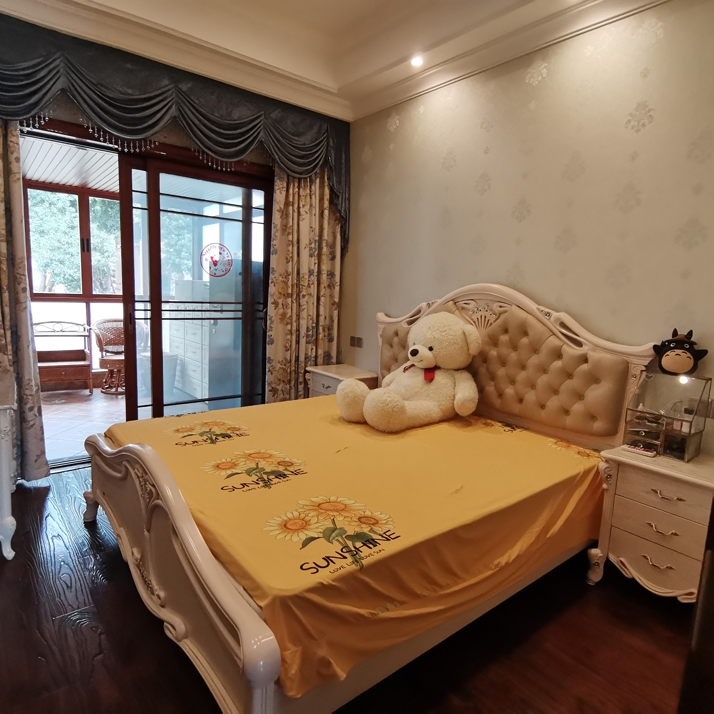 碧桂园  4室2厅3卫    418.0万客厅