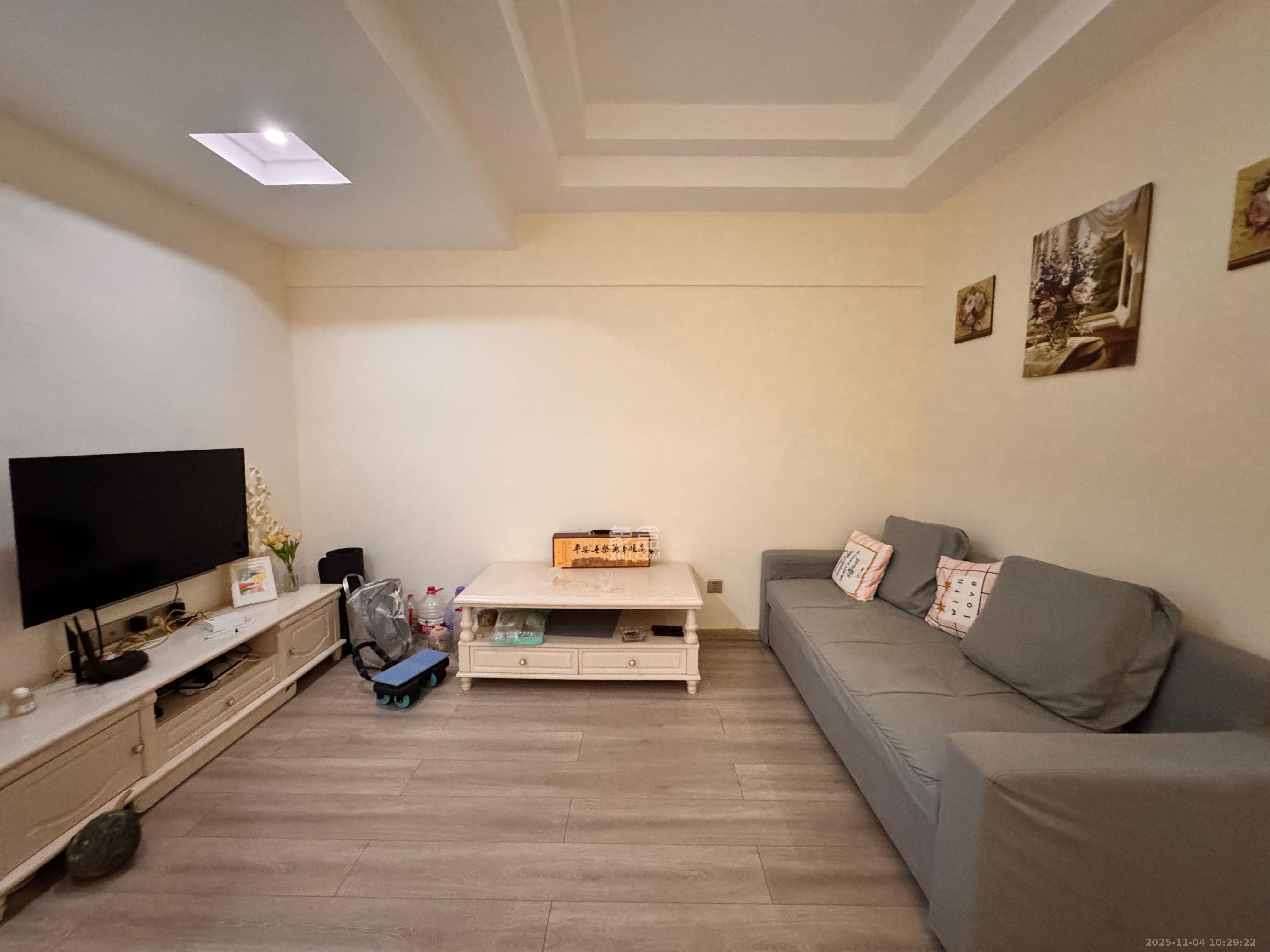 东怡外国（南湖一号)  2室1厅1卫    3000.0元/月室内图