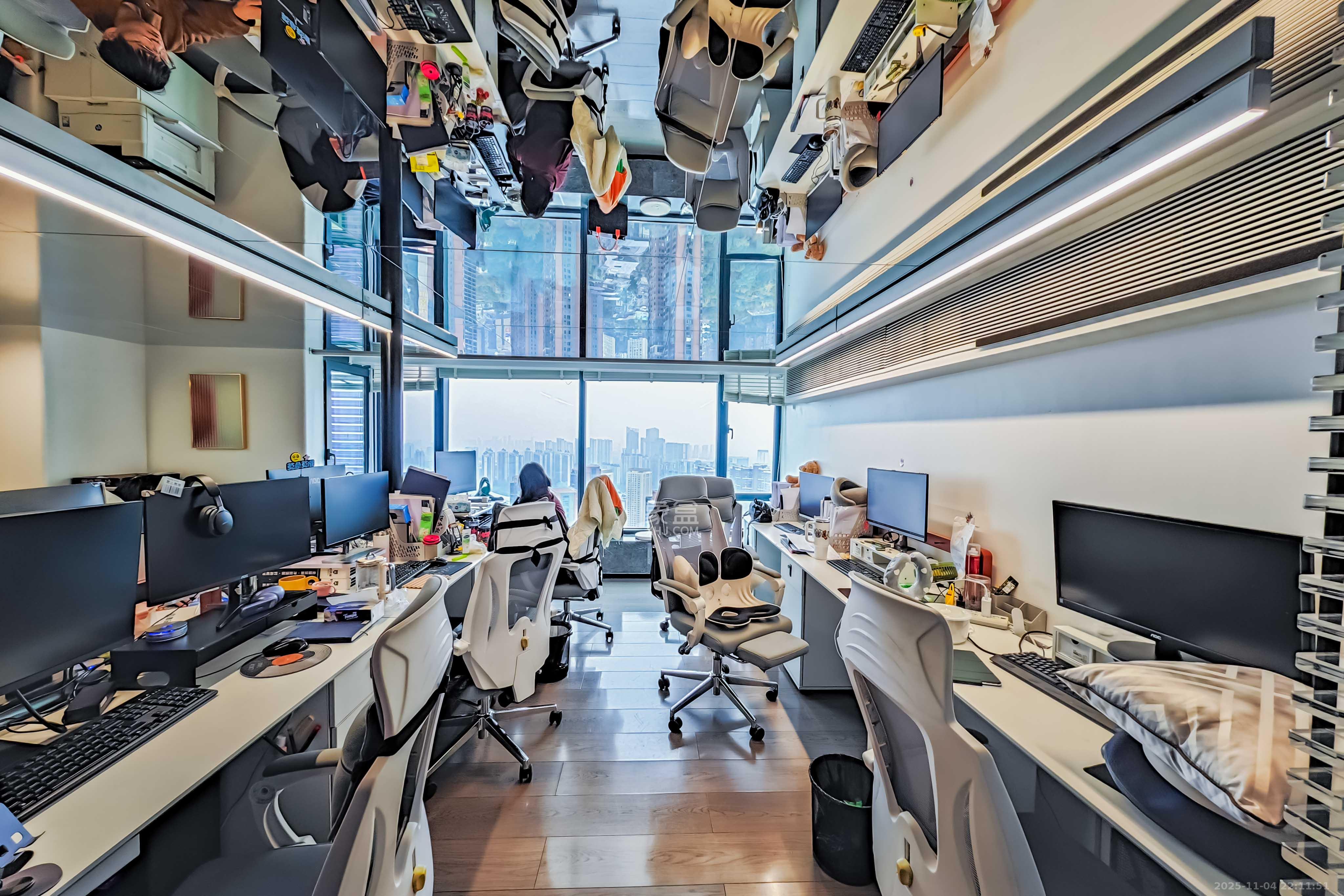 京武浪琴山三期（京武中心）  2室1厅1卫    89.0万客厅