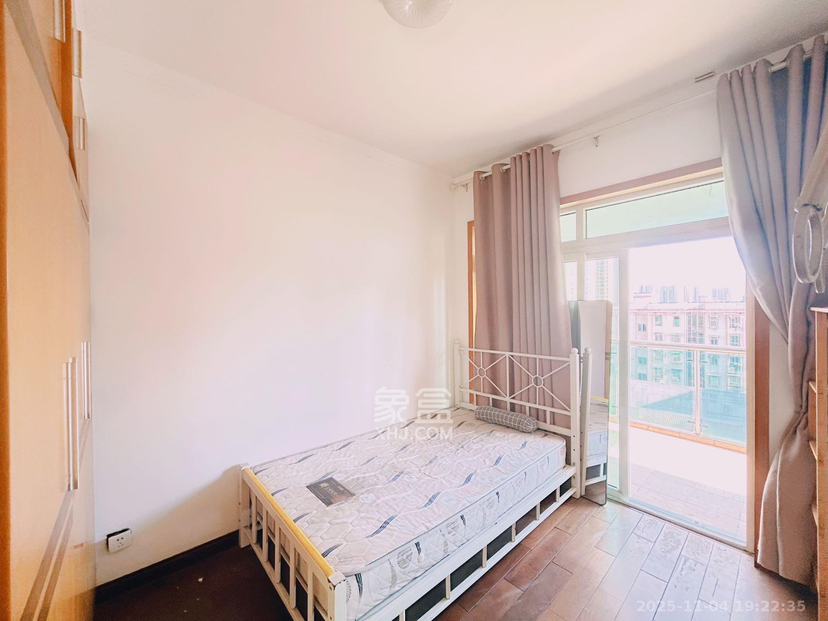 万事佳景园 1室2厅1卫 2200.0元/月 万事佳景园 1室2厅1卫 2200.0元/月室内图