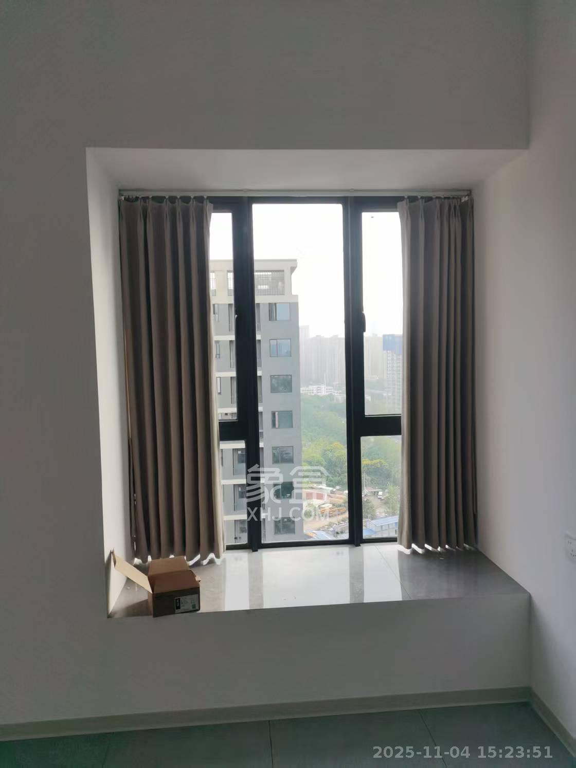 鑫远湘府逸园  1室1厅1卫    2200.0元/月室内图