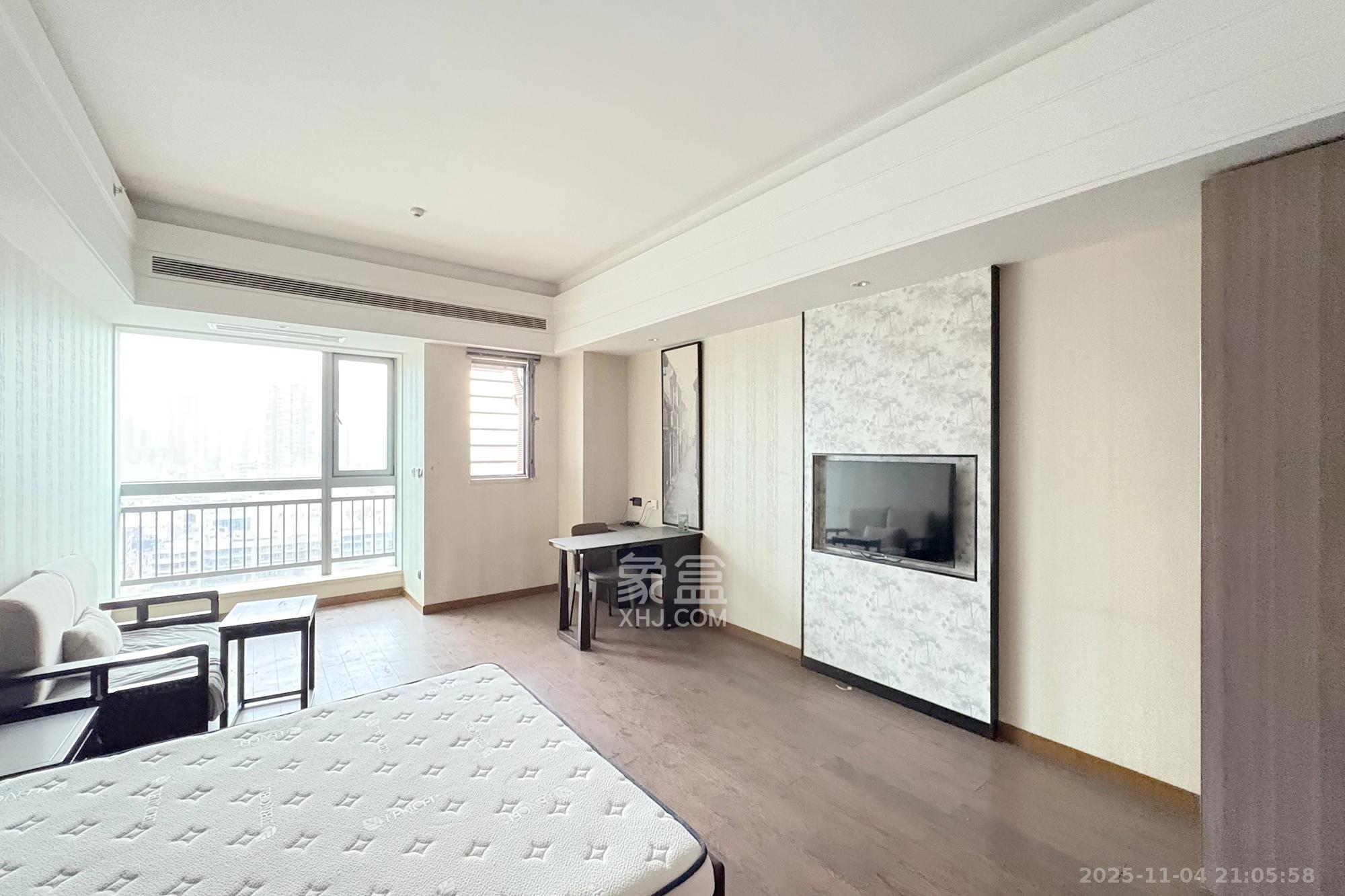 凯通国际城（凯通朝庭）  3室2厅1卫    93.8万客厅