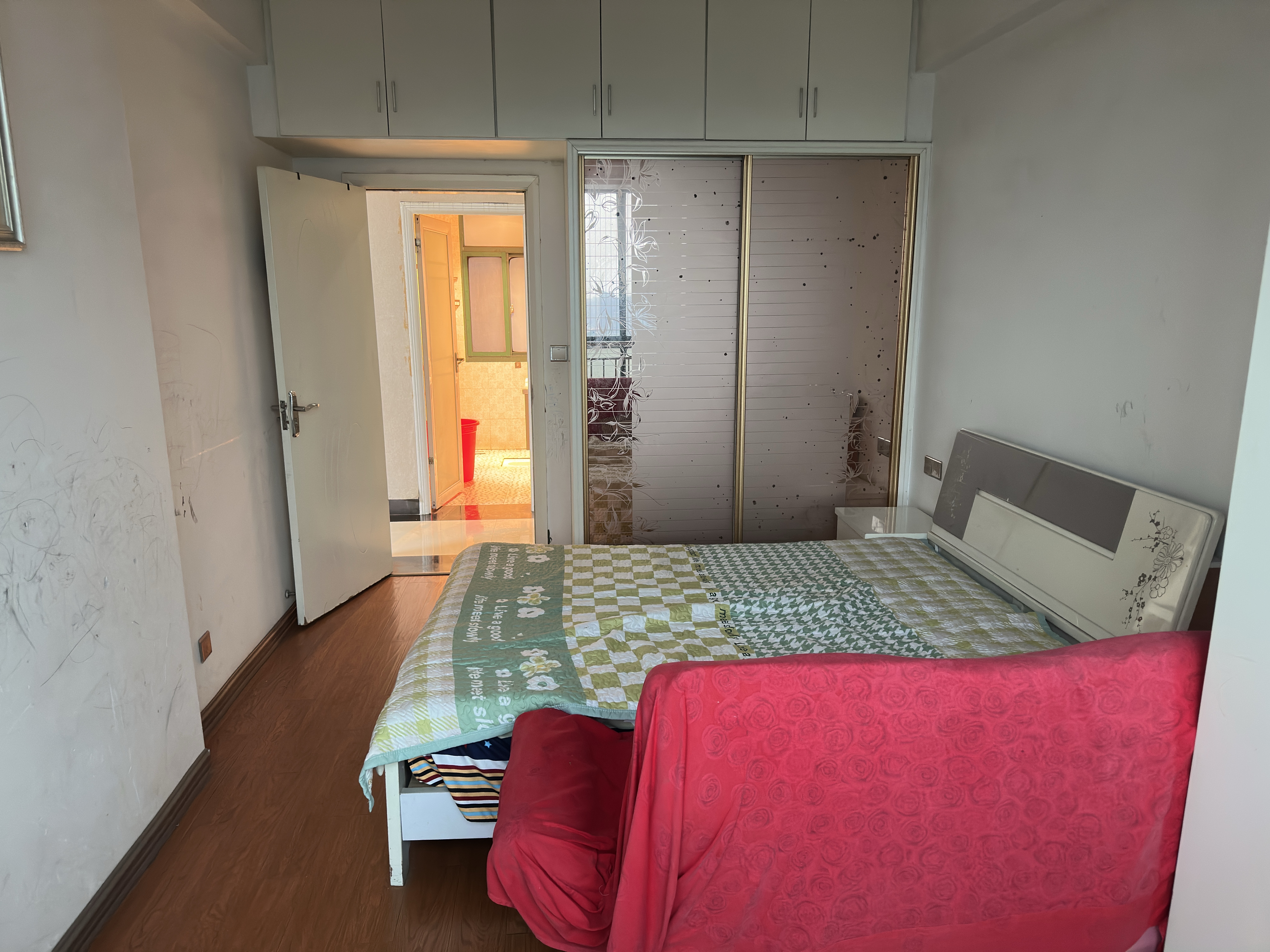 锦绣雁城 3室2厅2卫 1500.0元/月 锦绣雁城 3室2厅2卫 1500.0元/月室内图