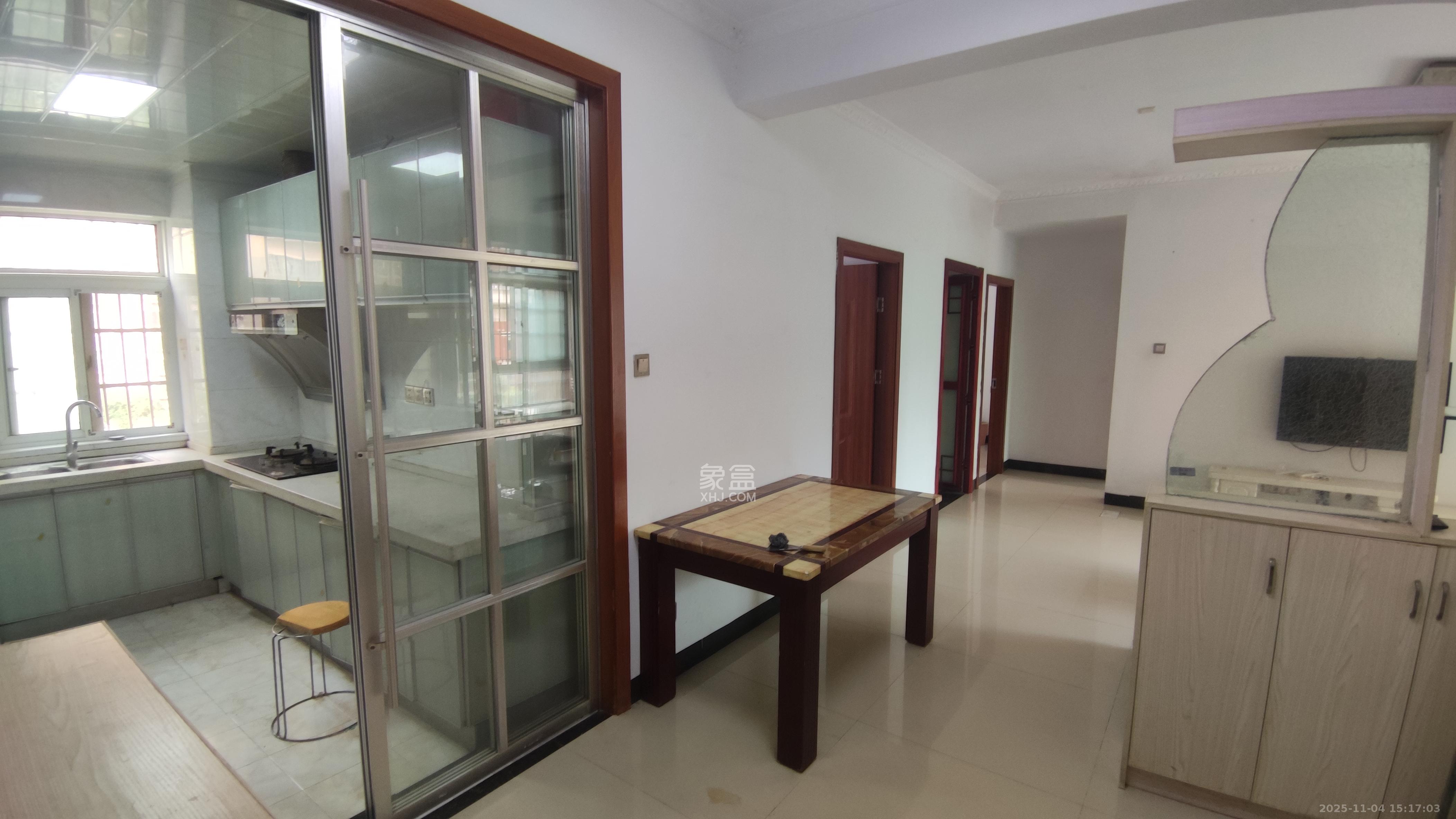 家和苑（原梅溪湖保障性住房一期）  3室1厅1卫    2400.0元/月