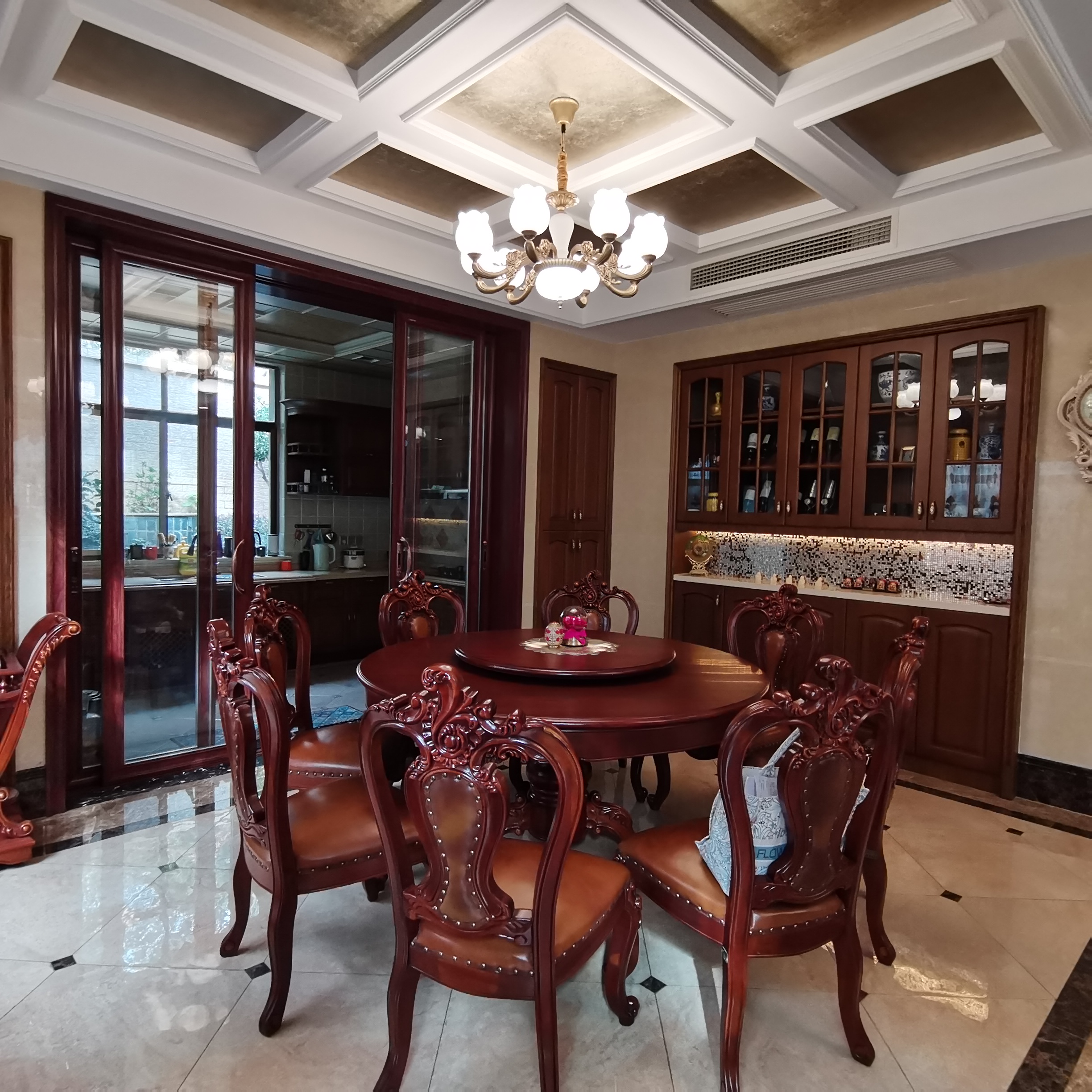 碧桂园  4室2厅3卫    418.0万客厅