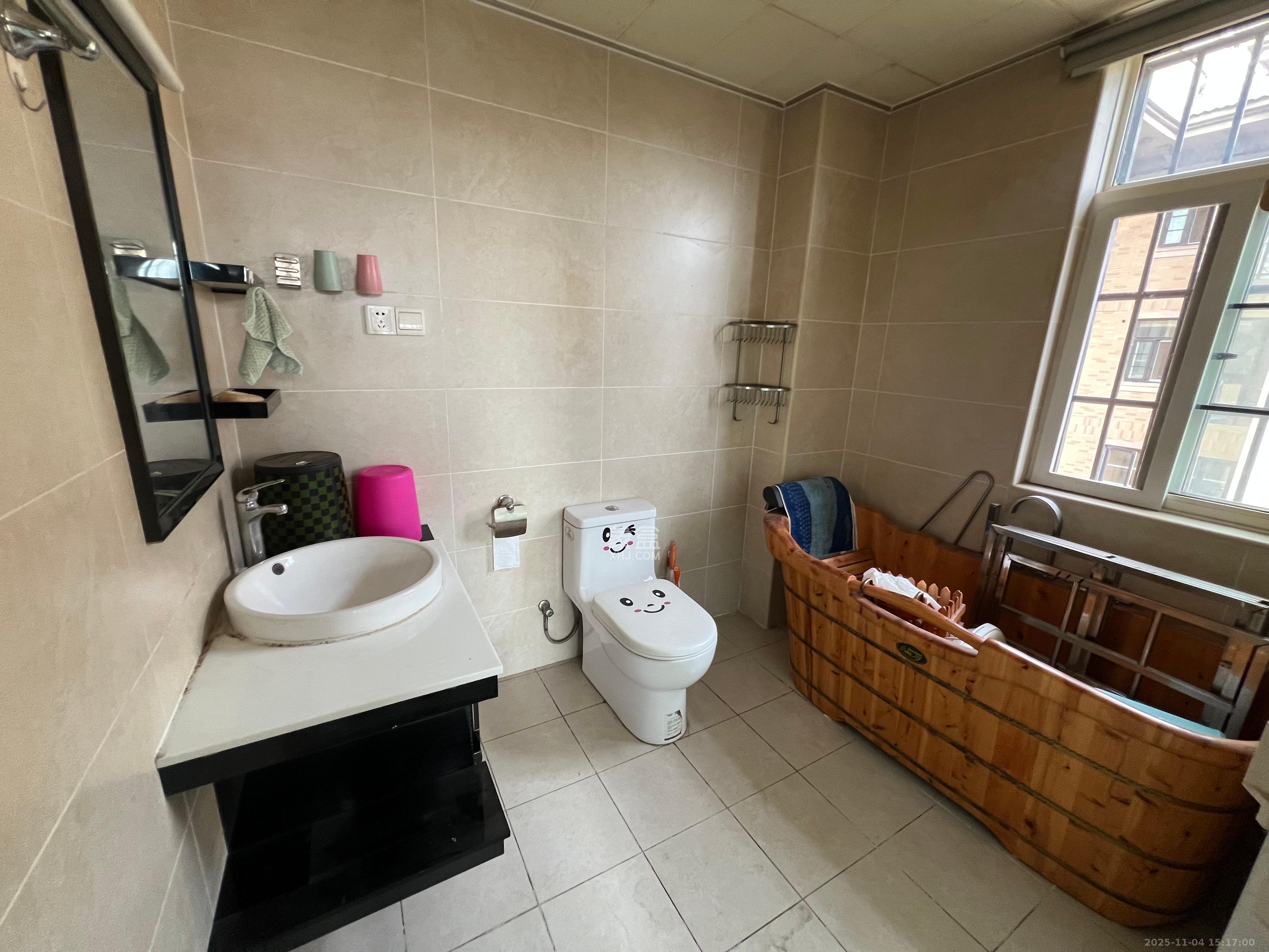 沁园春御院 3室2厅2卫 3000.0元/月 沁园春御院 3室2厅2卫 3000.0元/月室内图