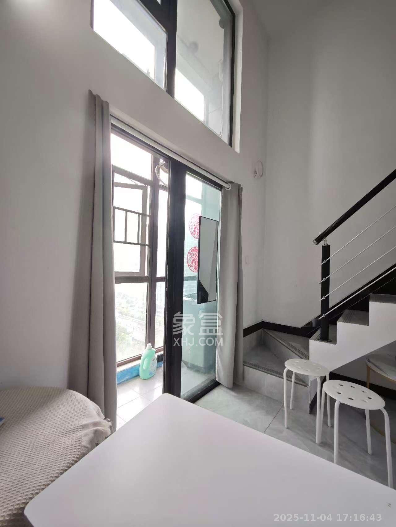 万科金色梦想B区 1室1厅1卫 1700.0元/月 万科金色梦想B区 1室1厅1卫 1700.0元/月室内图