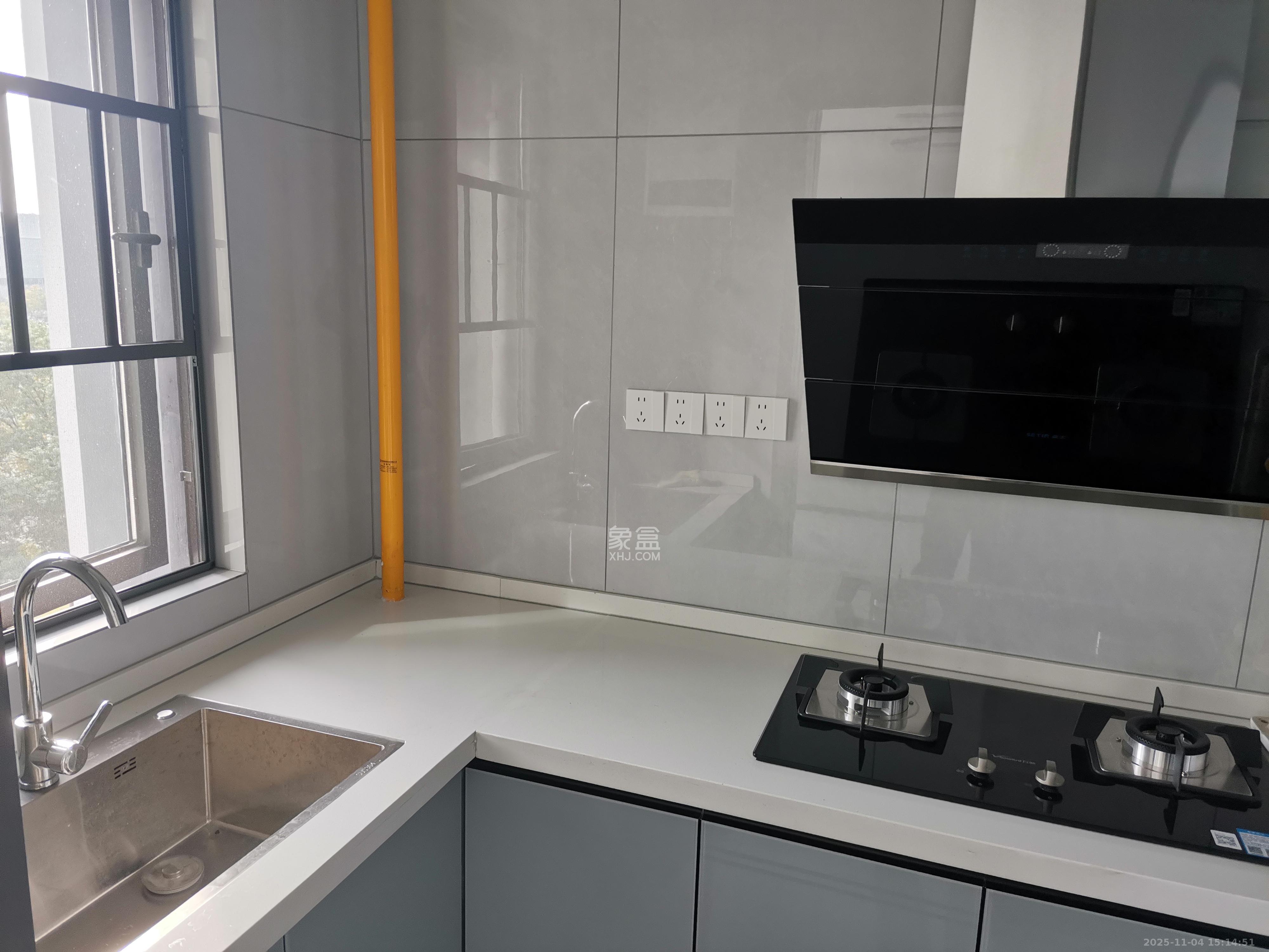 保利恒伟时光印象 3室2厅2卫 2600.0元/月 保利恒伟时光印象 3室2厅2卫 2600.0元/月室内图