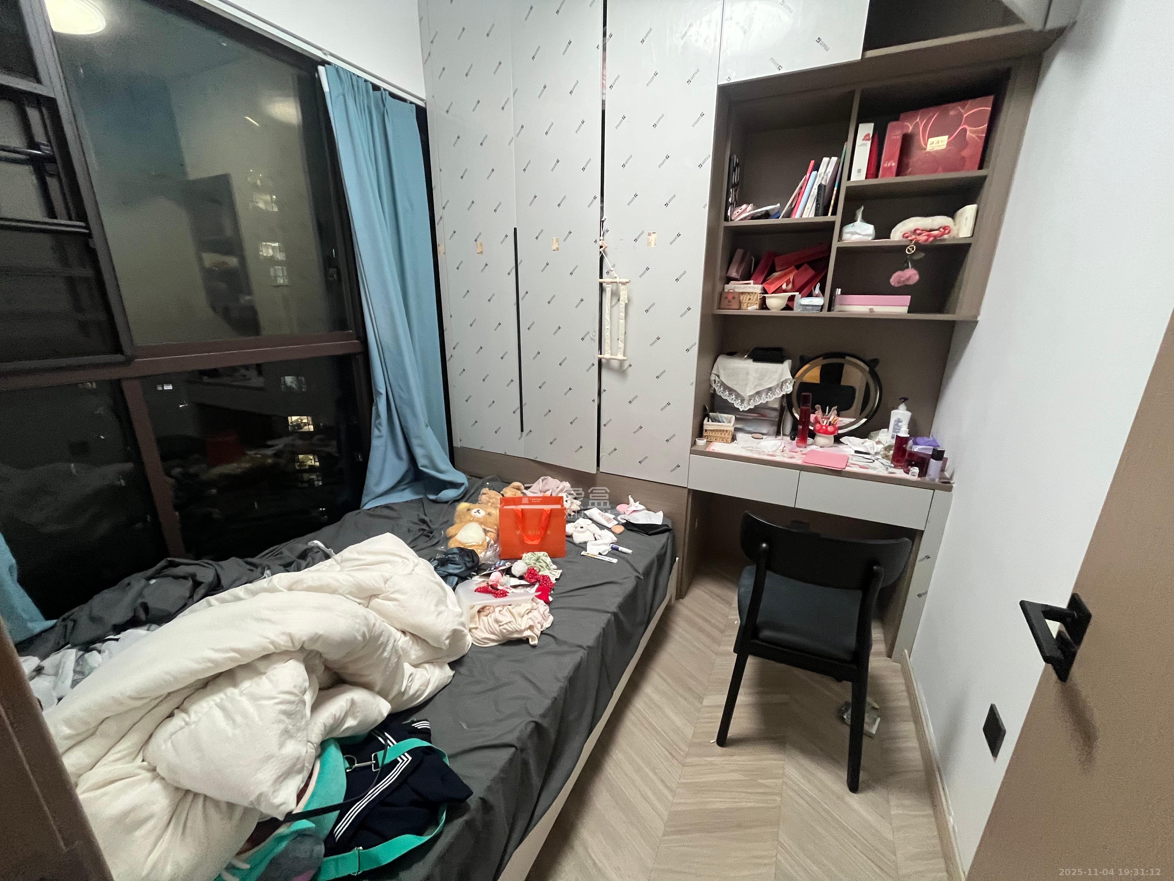 臻园  3室2厅2卫    3800.0元/月室内图