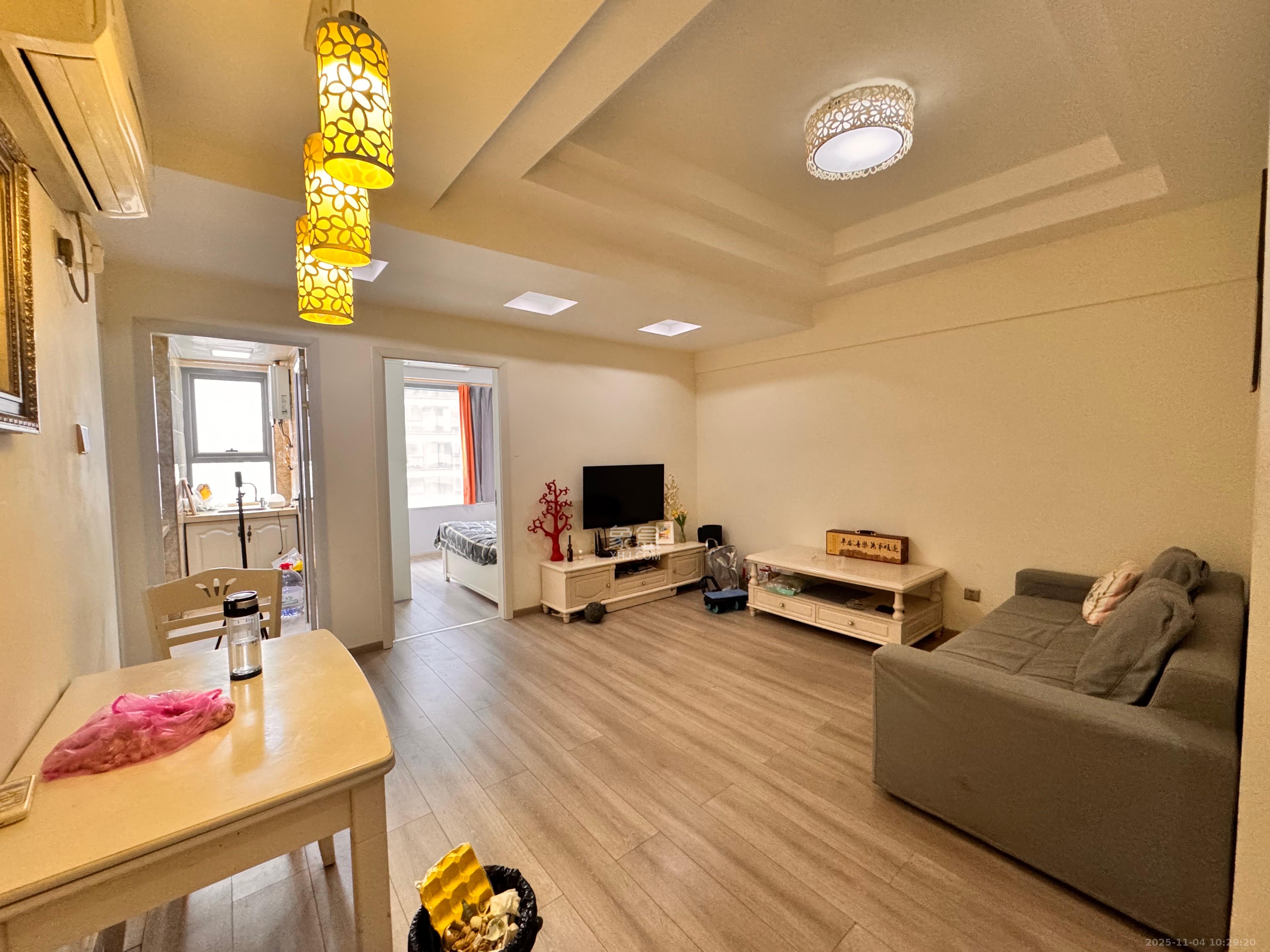 东怡外国(南湖一号) 2室1厅1卫 3000.0元/月 东怡外国(南湖一号) 2室1厅1卫 3000.0元/月室内图