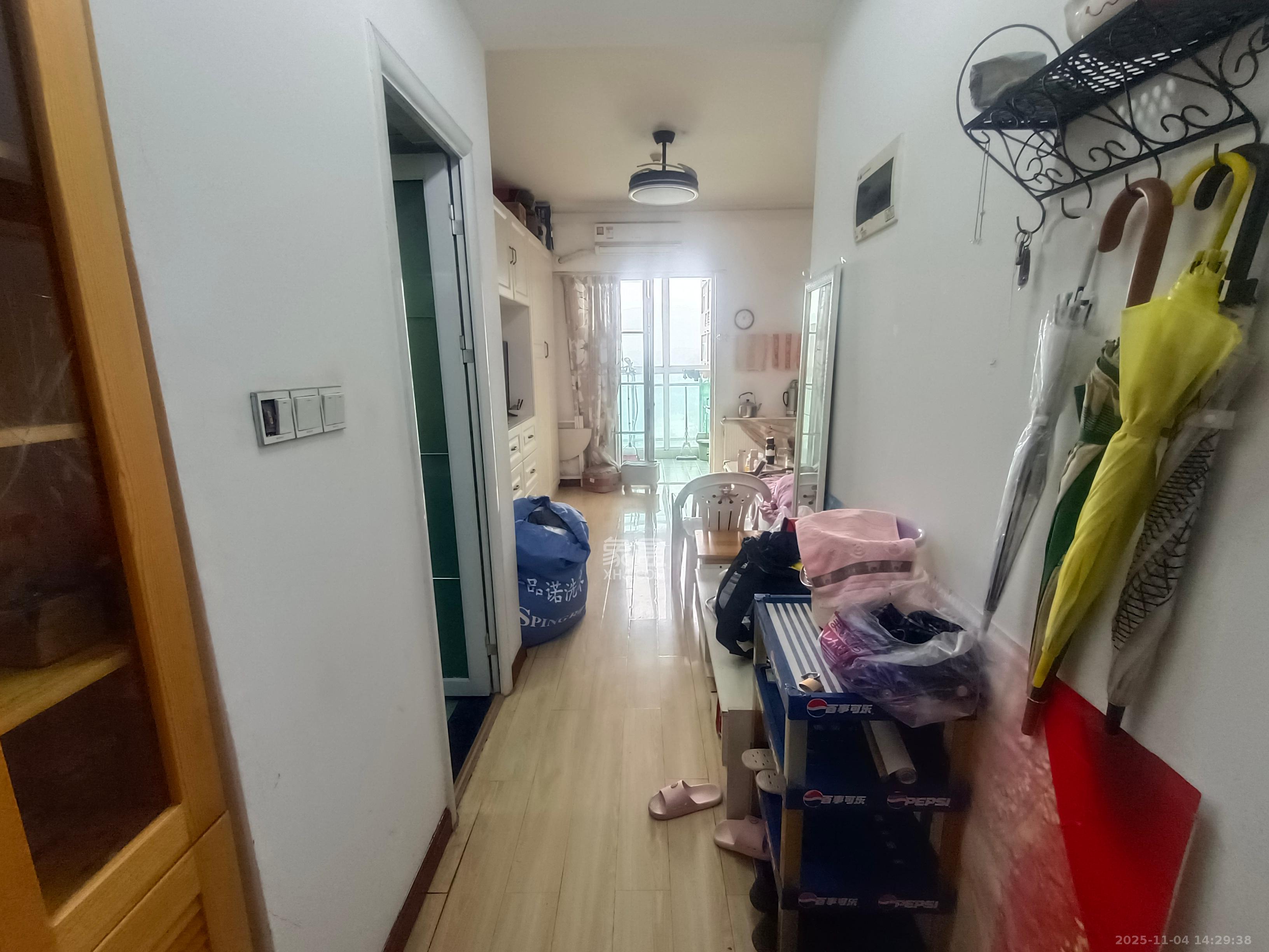 观湖公寓 1室1厅1卫 1700.0元/月 观湖公寓 1室1厅1卫 1700.0元/月室内图