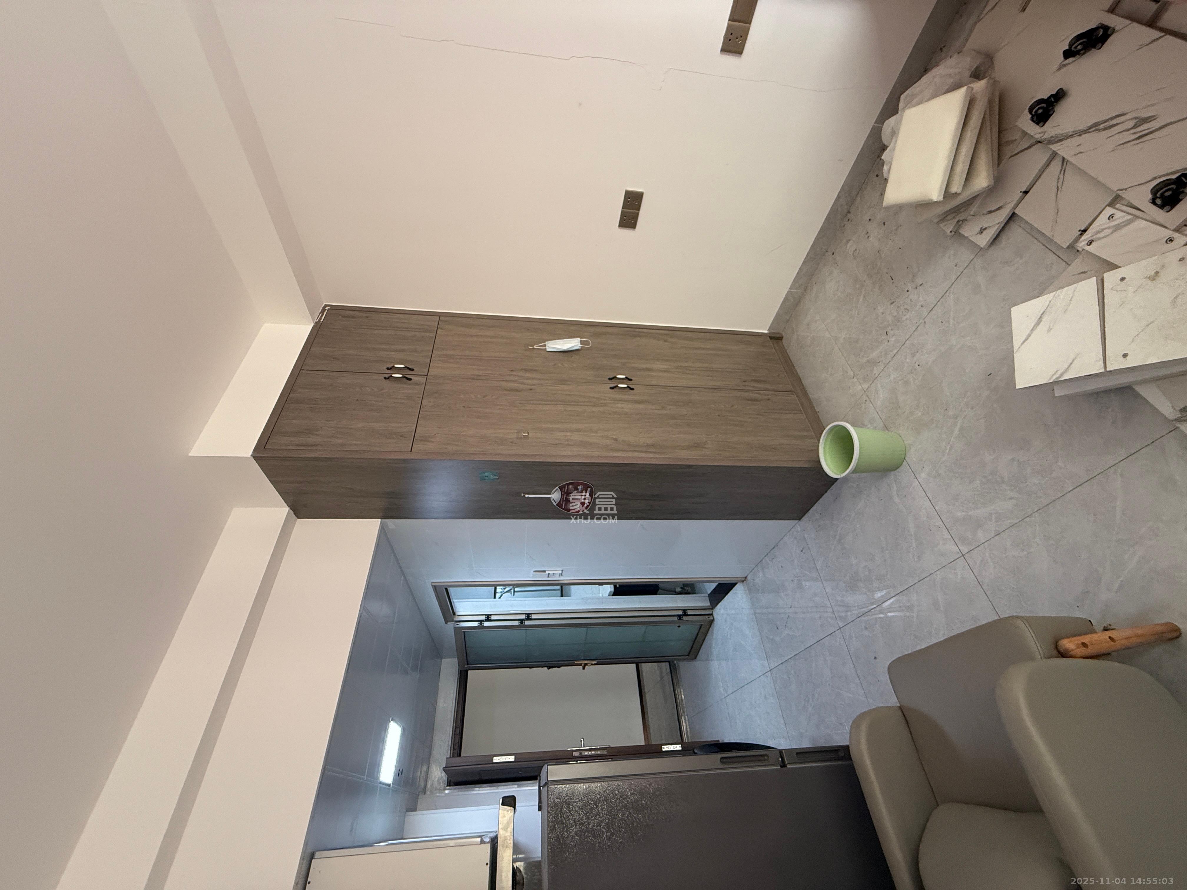 保利香槟国际 1室1厅1卫 1100.0元/月 保利香槟国际 1室1厅1卫 1100.0元/月室内图