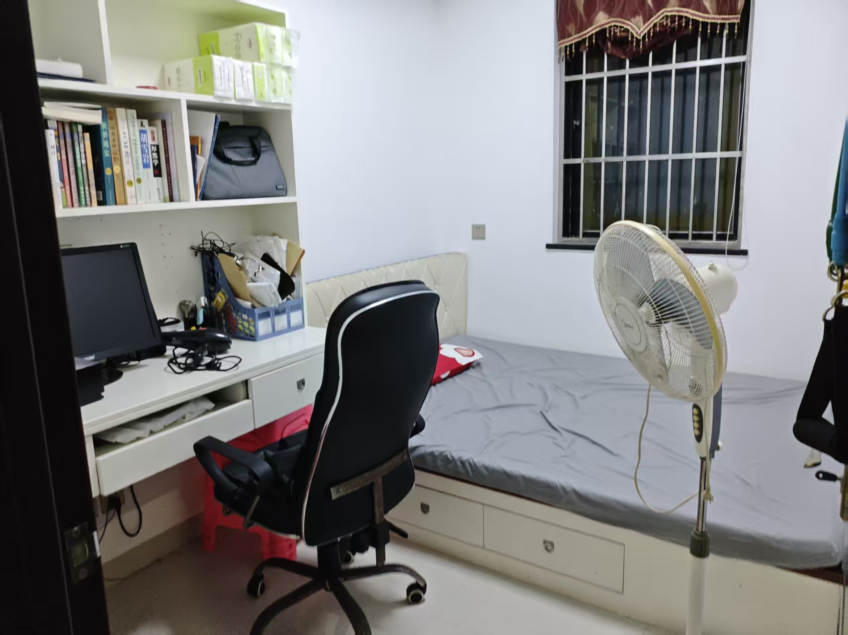 凤翔花园(B区) 2室2厅1卫 1800.0元/月 凤翔花园(B区) 2室2厅1卫 1800.0元/月室内图