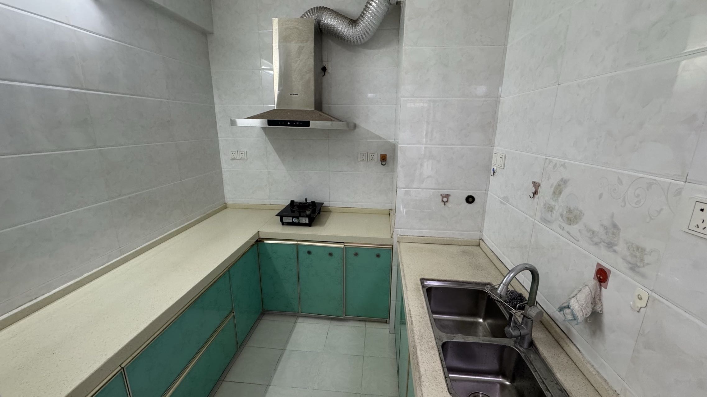 锦江丽都 3室2厅2卫 133.0万 锦江丽都 3室2厅2卫 133.0万客厅