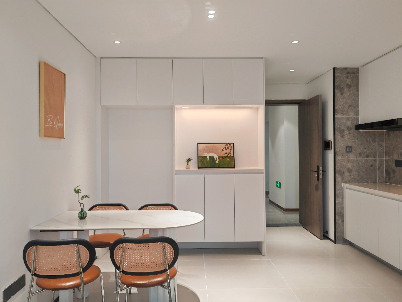 海航豪庭南苑 1室1厅2卫 3300.0元/月 海航豪庭南苑 1室1厅2卫 3300.0元/月室内图