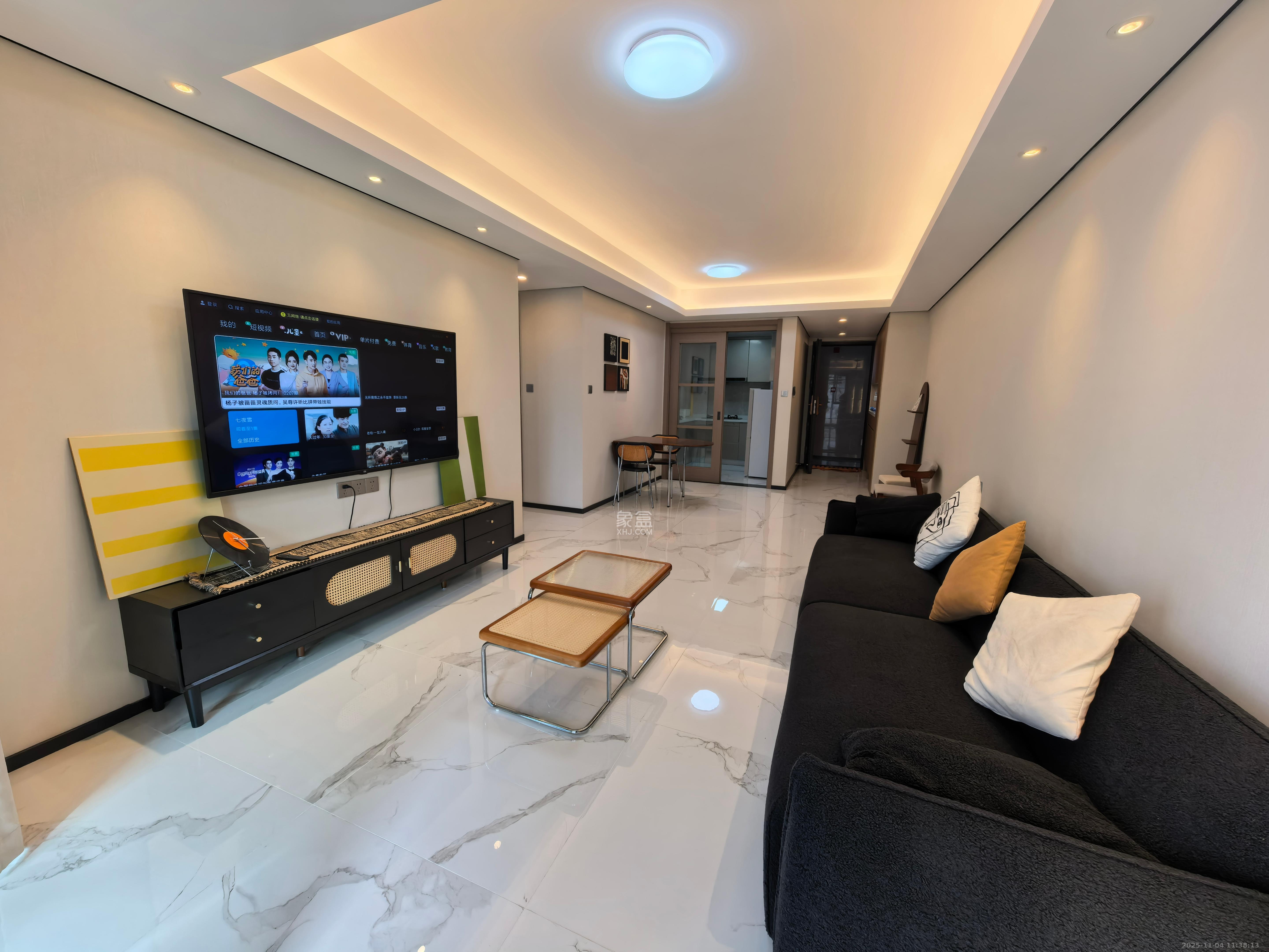 中海麓山境南区  3室2厅2卫    3000.0元/月