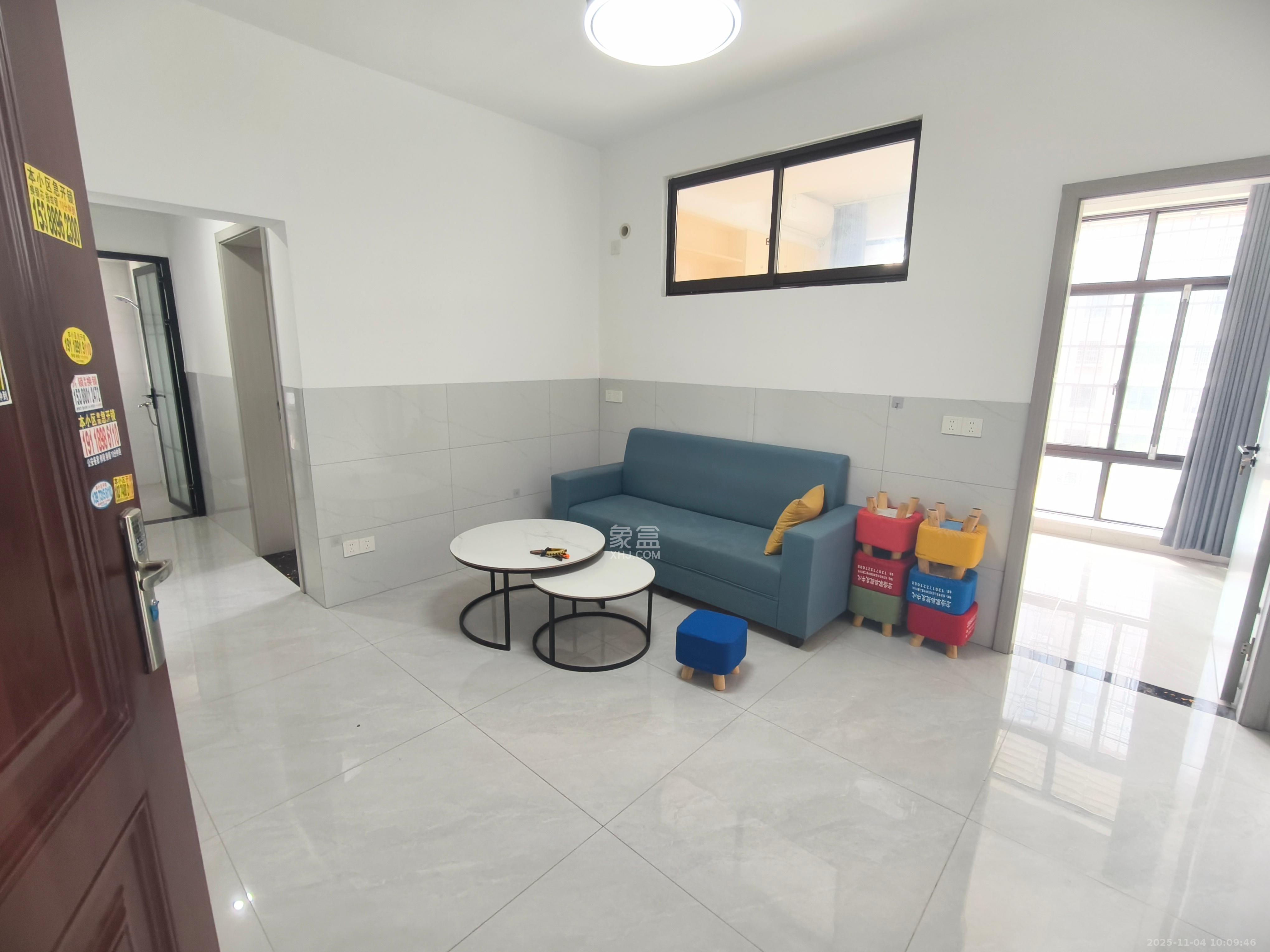 金桂小区二期 2室2厅1卫 1700.0元/月 金桂小区二期 2室2厅1卫 1700.0元/月室内图