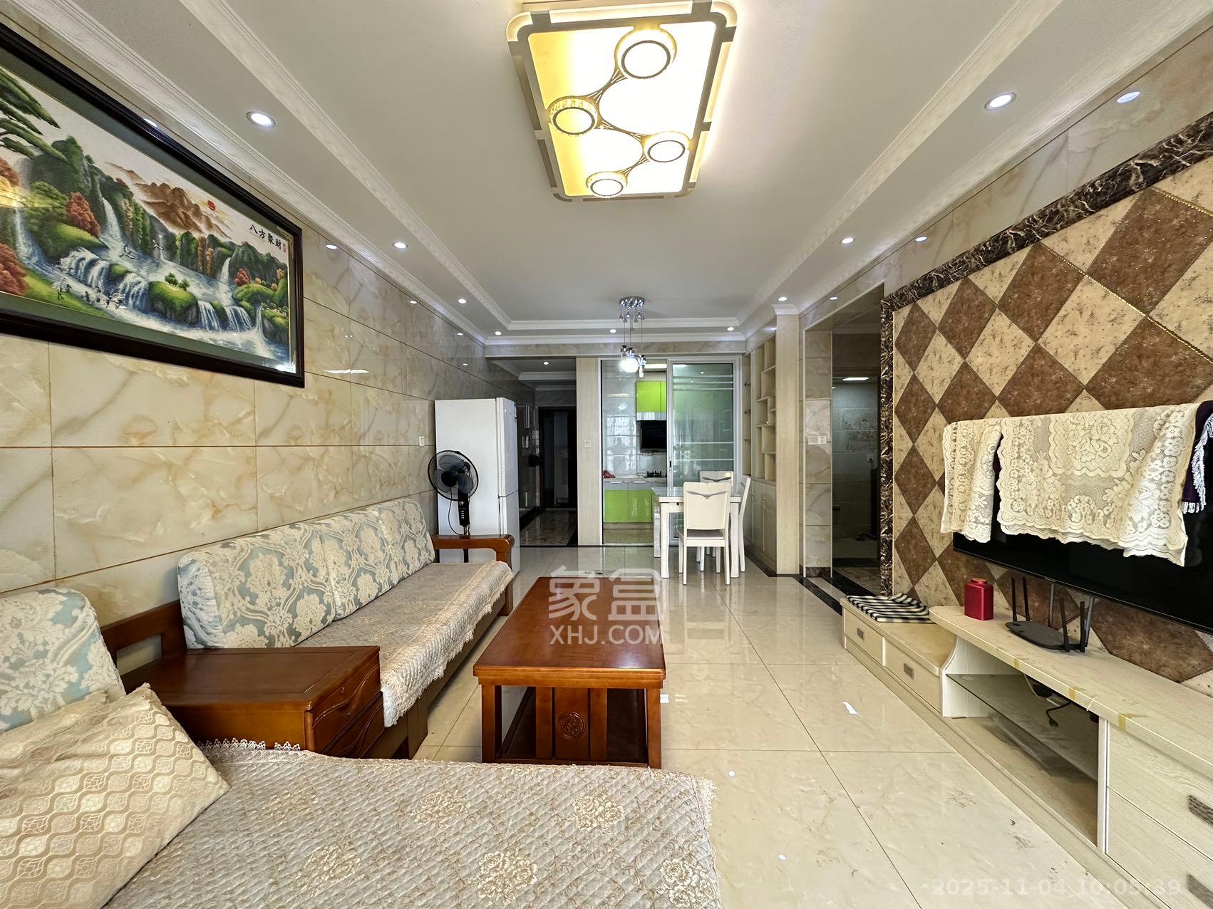 维一星城原山苑  3室2厅1卫    2300.0元/月室内图