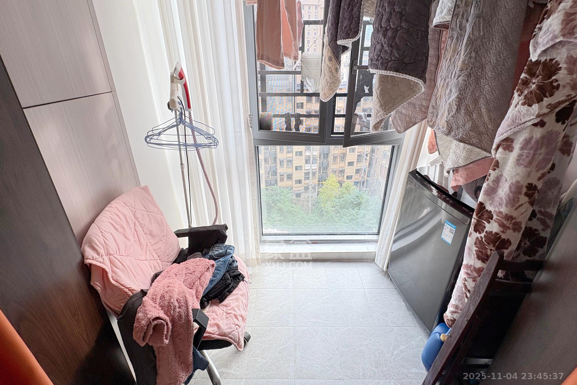 韭菜园嘉苑  2室1厅1卫    85.0万阳台