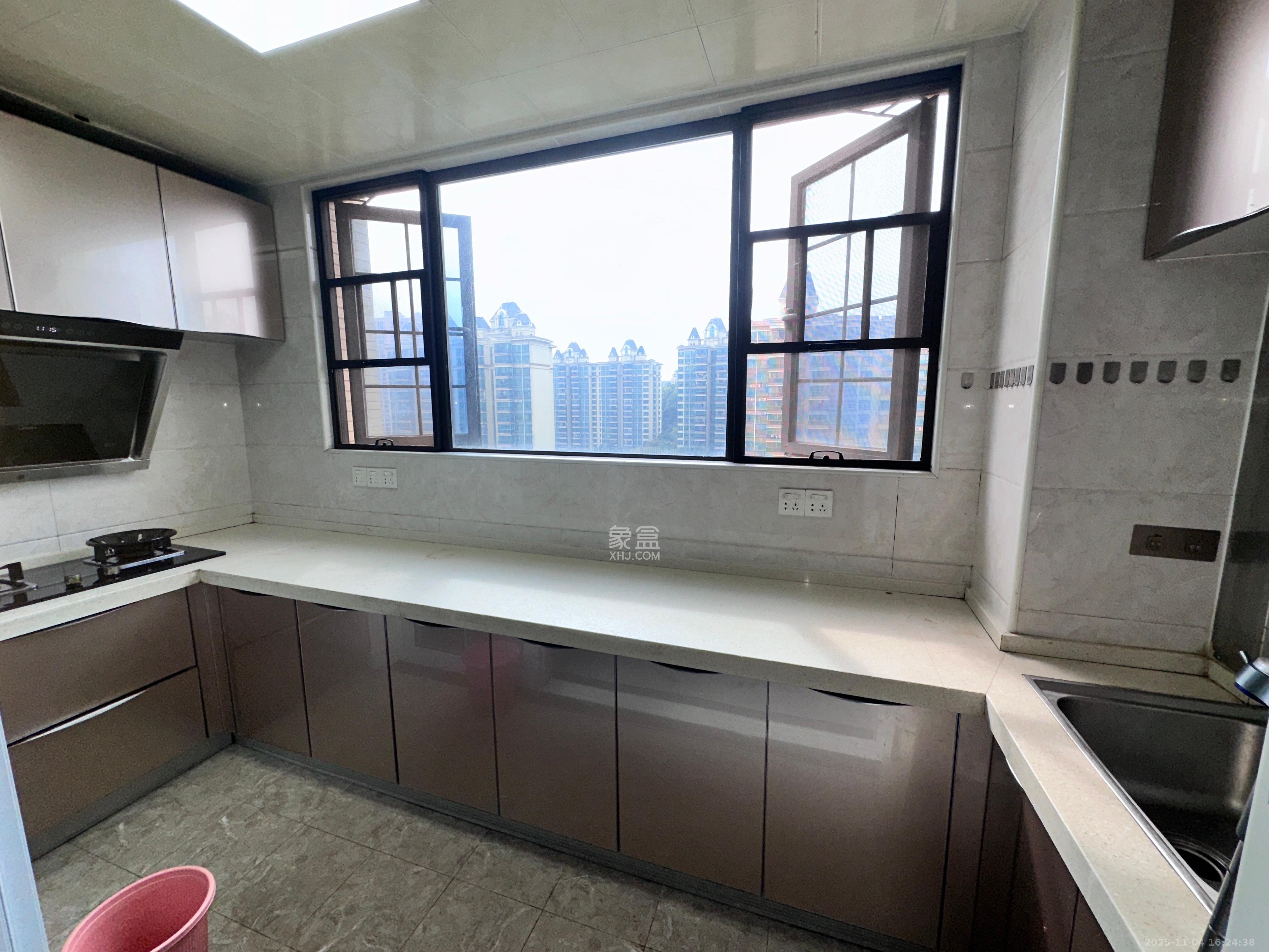 宏聚地中海  2室1厅1卫    1800.0元/月室内图