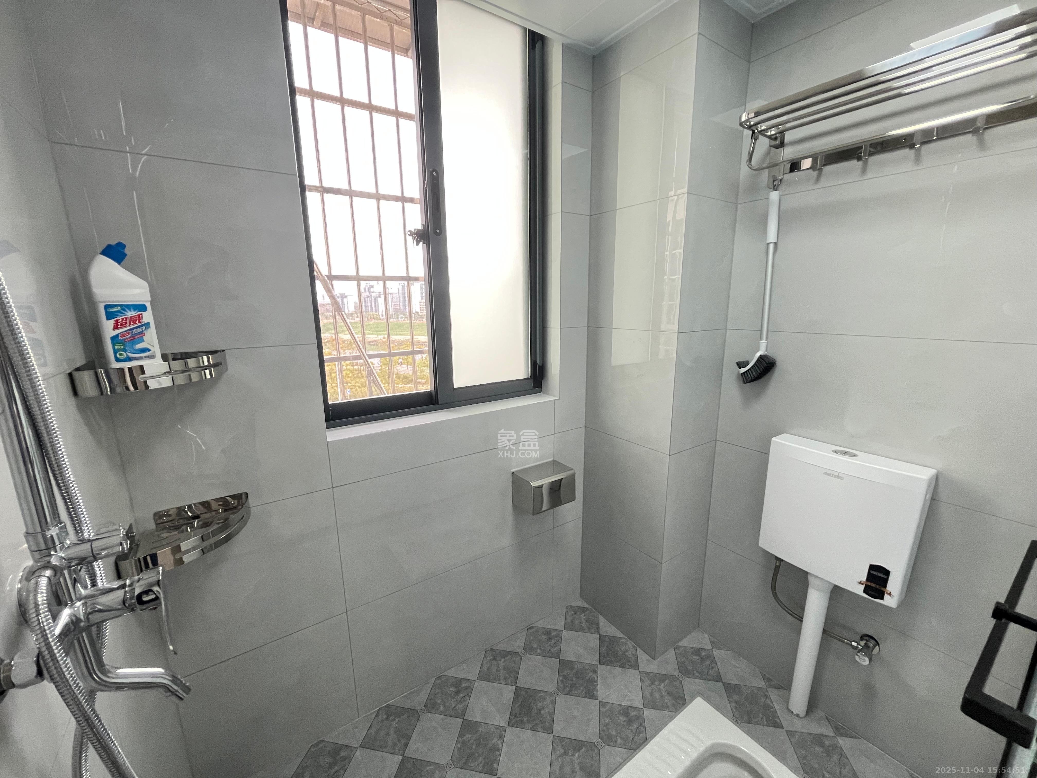 和景家园二期  2室2厅1卫    1900.0元/月室内图