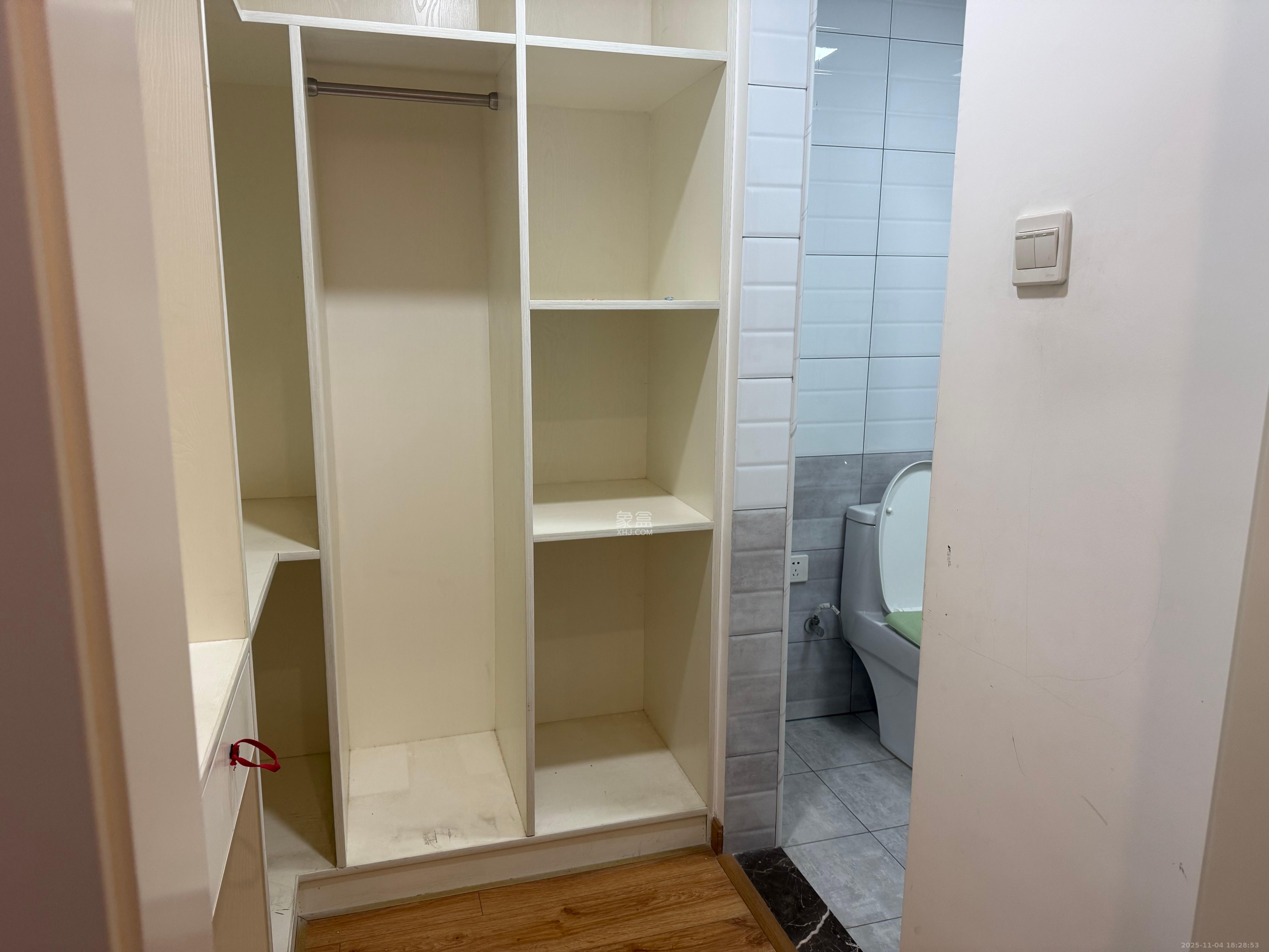 梅溪湖金茂悦(金悦雅苑) 3室2厅1卫 3200.0元/月 梅溪湖金茂悦(金悦雅苑) 3室2厅1卫 3200.0元/月室内图