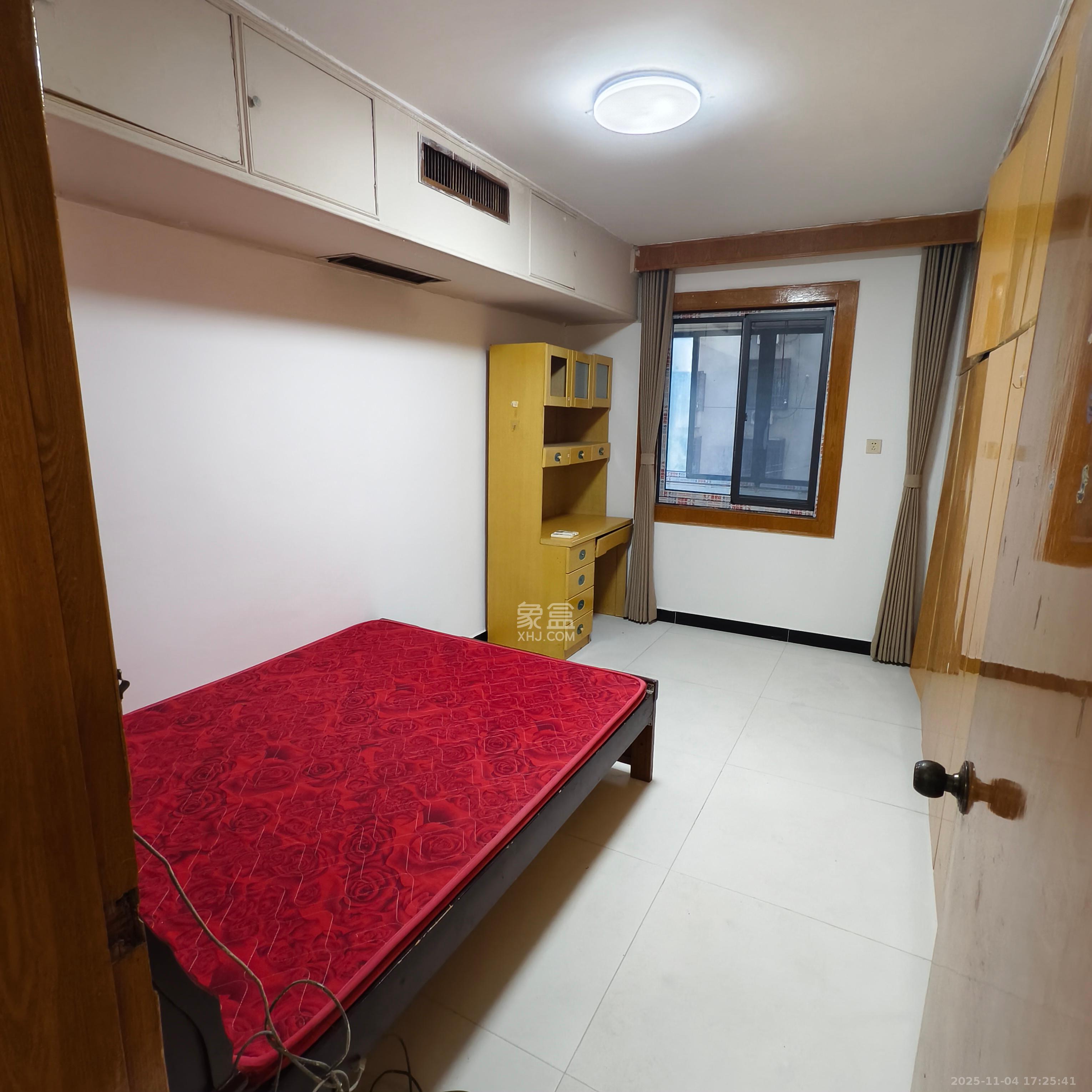 长沙市自来水公司住宅小区(白沙路119号) 2室2厅1卫 2200.0元/月 长沙市自来水公司住宅小区(白沙路119号) 2室2厅1卫 2200.0元/月室内图