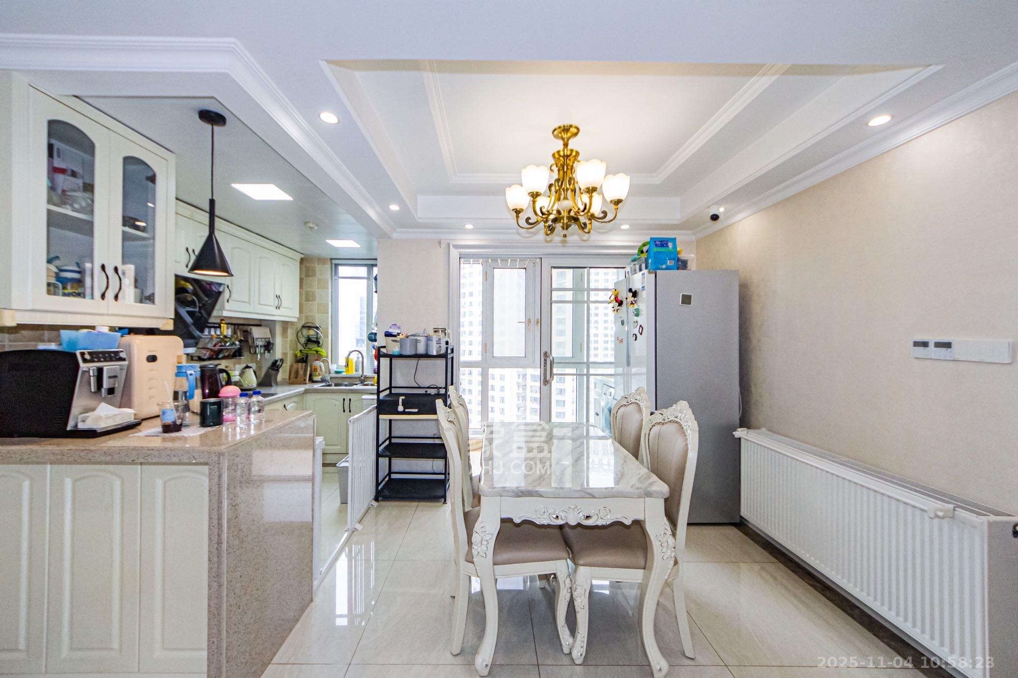 北辰三角洲E4区 4室2厅2卫 4900.0元/月 北辰三角洲E4区 4室2厅2卫 4900.0元/月室内图