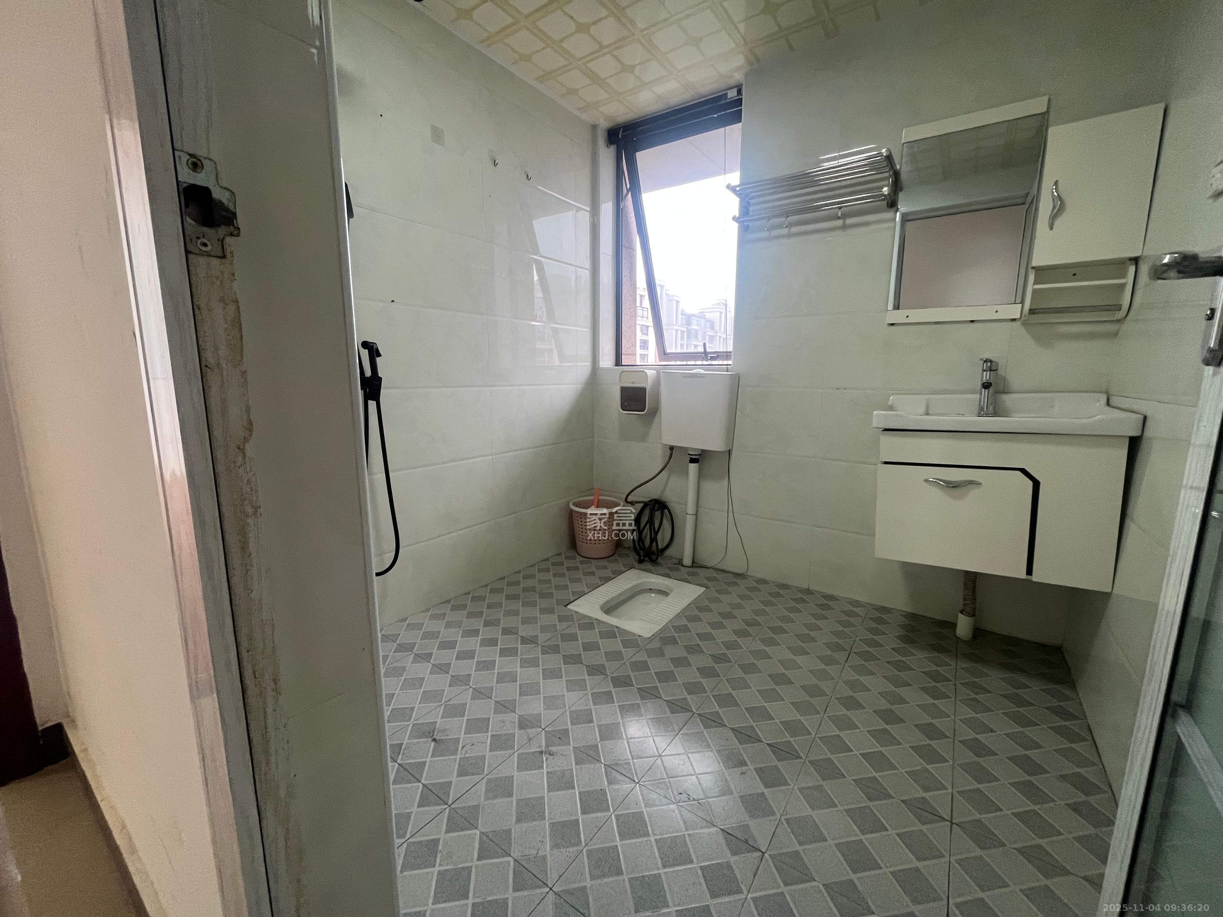 明昇壹城（明昇时代广场）一期  4室2厅2卫    3200.0元/月室内图