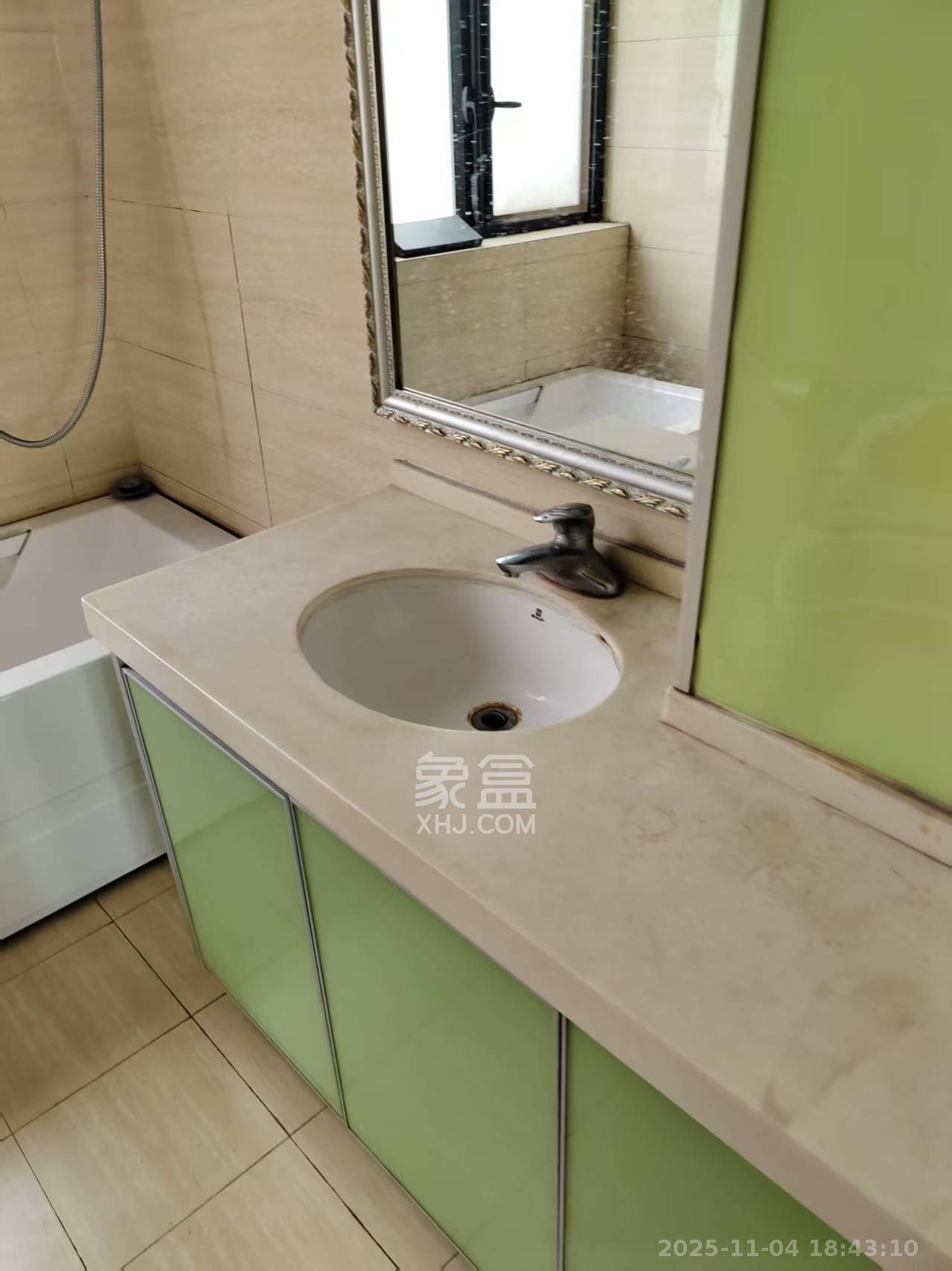 鑫源公寓 3室2厅2卫 3800.0元/月 鑫源公寓 3室2厅2卫 3800.0元/月室内图