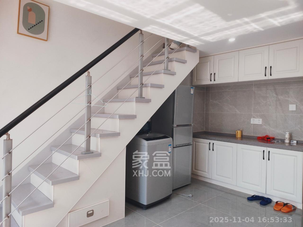 裕天国际商汇中心 1室1厅1卫 1700.0元/月 裕天国际商汇中心 1室1厅1卫 1700.0元/月室内图