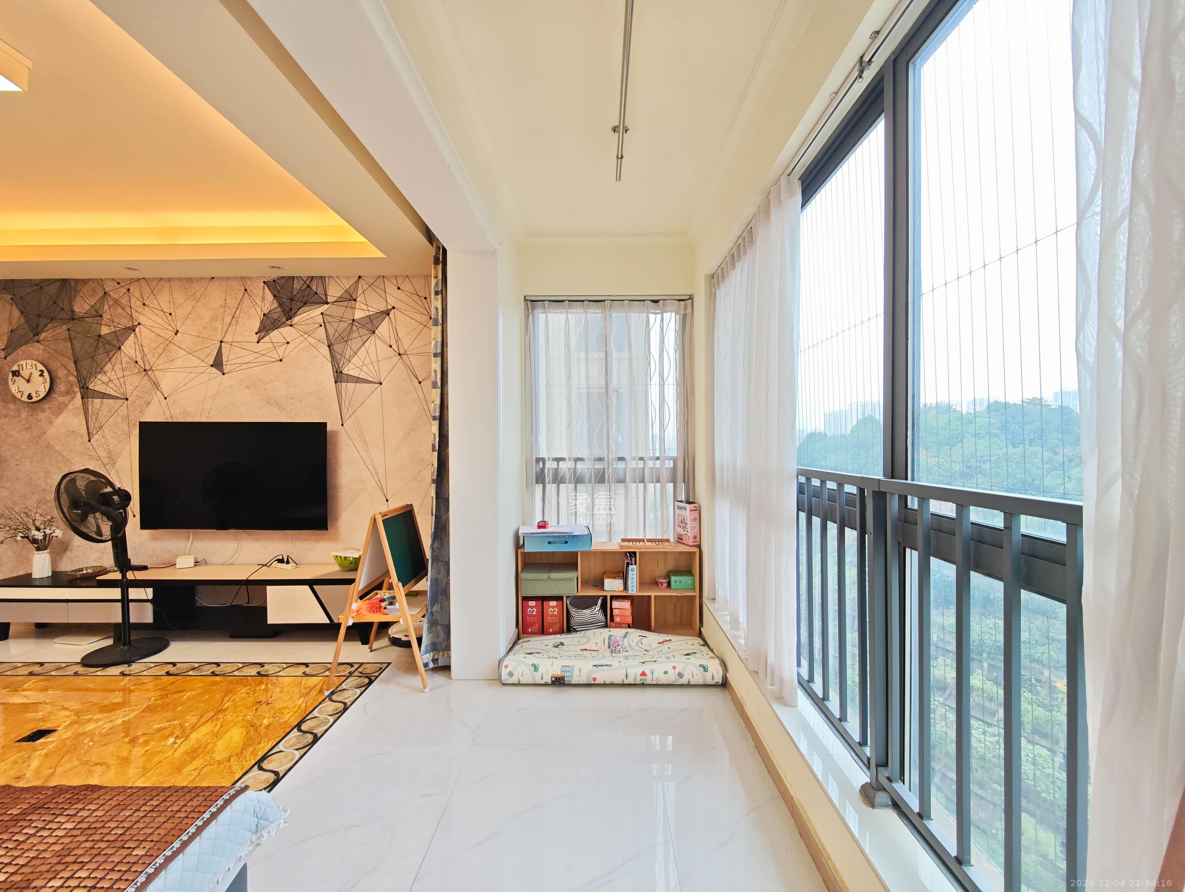 碧桂园南城首府(东宸林海) 4室2厅2卫 120.0万 碧桂园南城首府(东宸林海) 4室2厅2卫 120.0万阳台