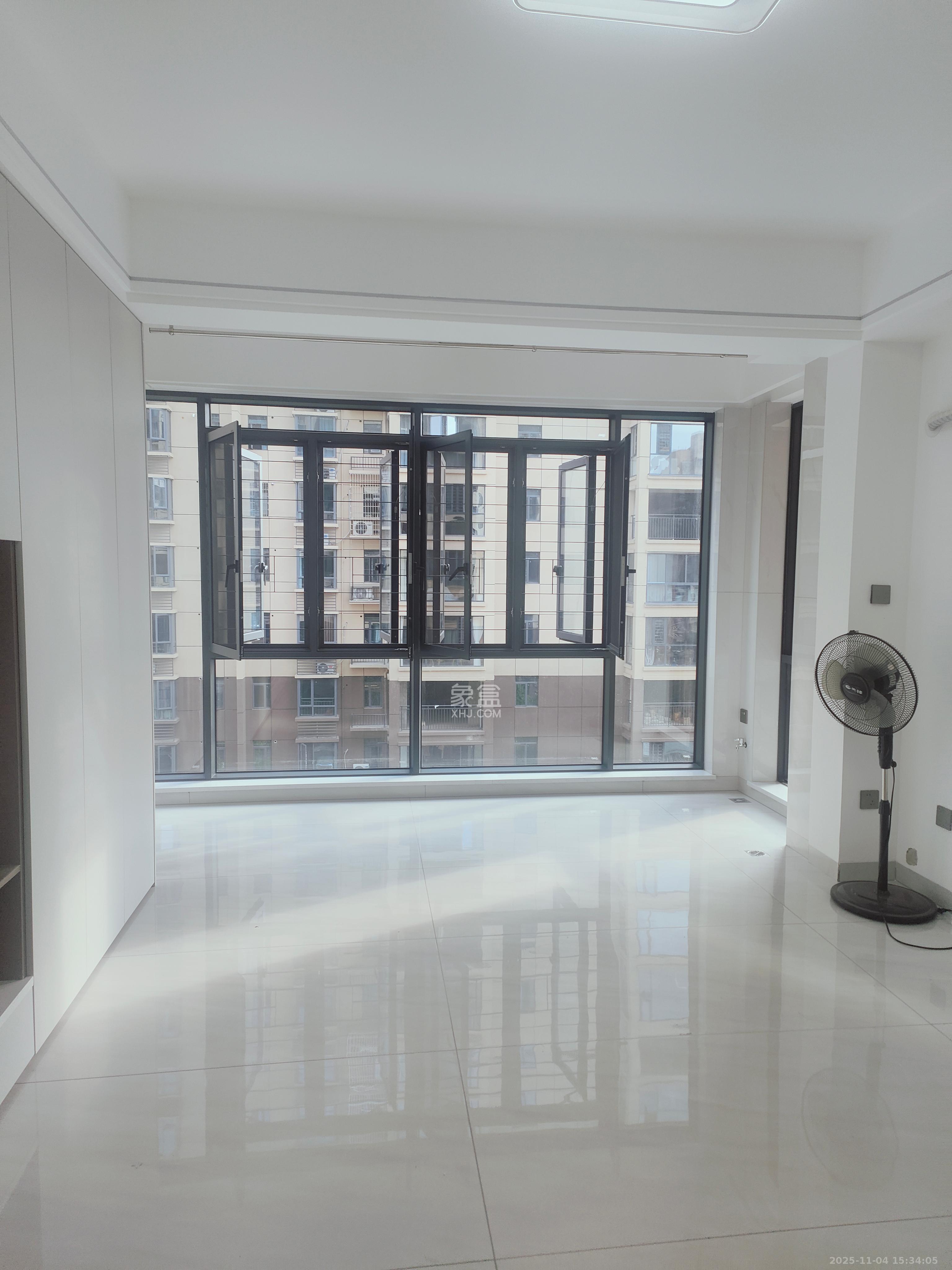 先锋新宇  2室1厅1卫    2300.0元/月