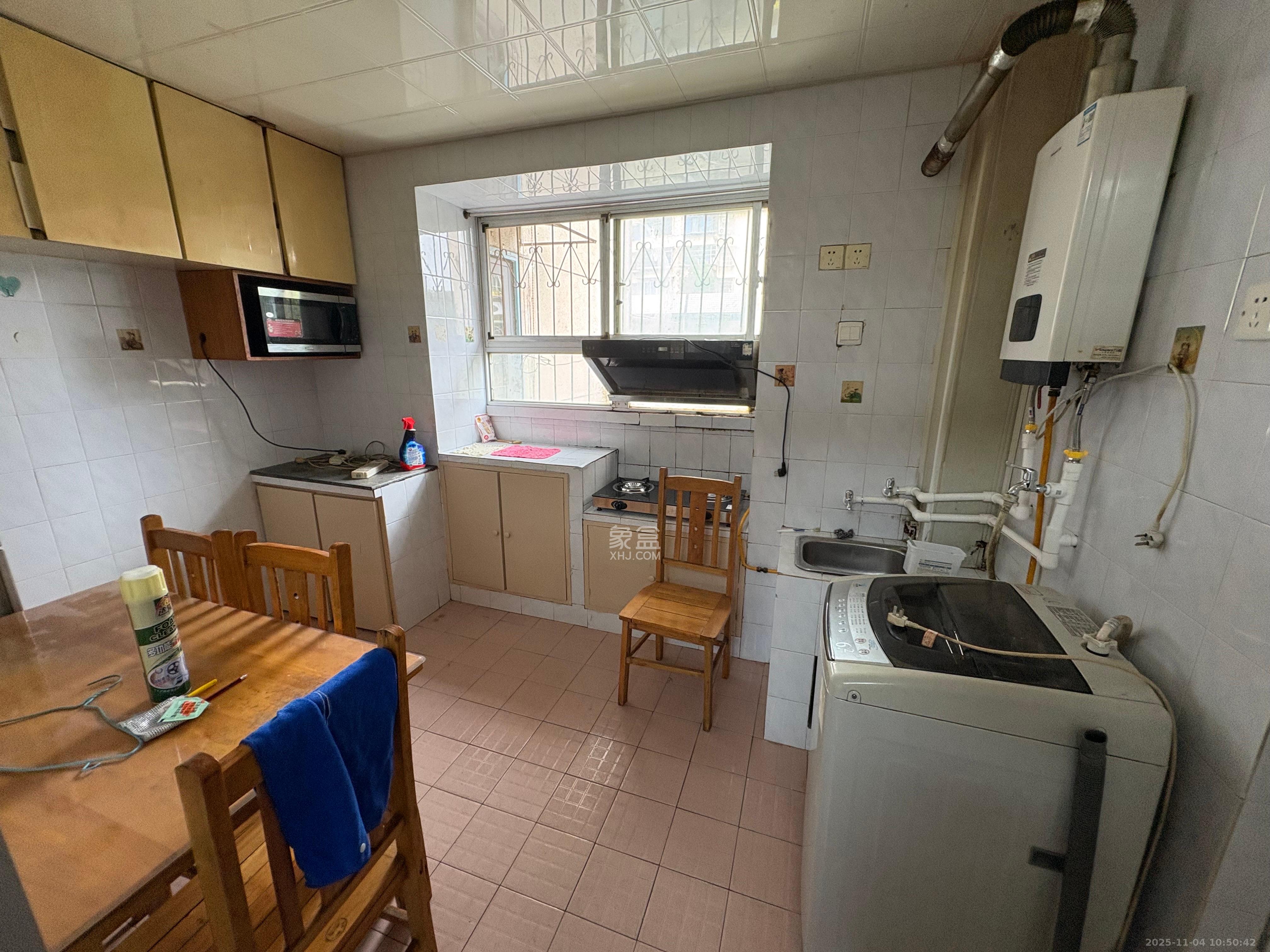 狮子山二片  2室1厅1卫    1200.0元/月室内图