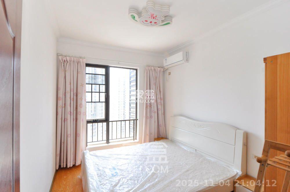 佳兆业云顶梅溪湖（佳兆业梅溪荟）  3室2厅2卫    2500.0元/月室内图