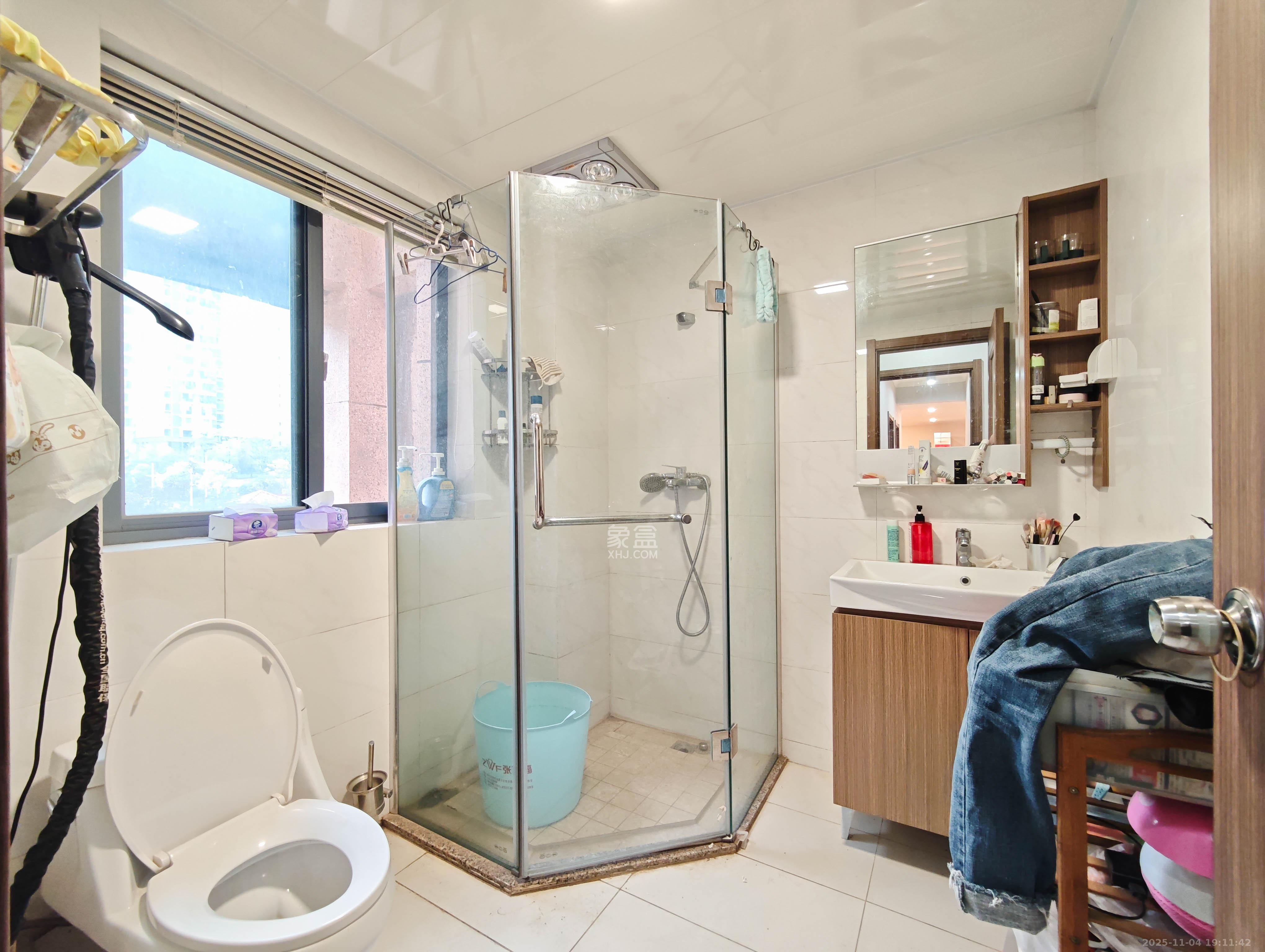 碧桂园南城首府(东宸林海) 4室2厅2卫 96.5万 碧桂园南城首府(东宸林海) 4室2厅2卫 96.5万卫生间