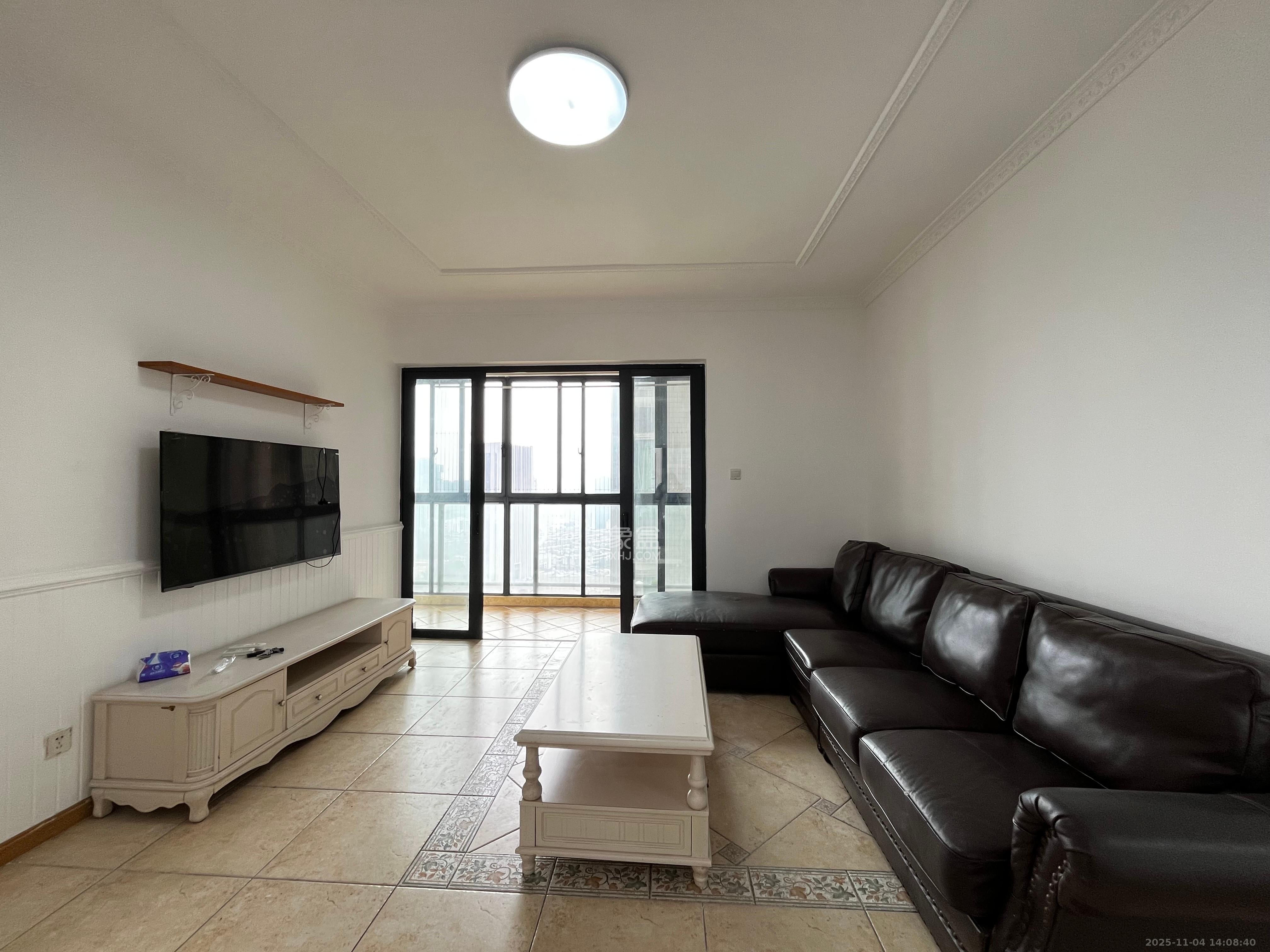 城南故事家园 3室2厅1卫 2300.0元/月 城南故事家园 3室2厅1卫 2300.0元/月室内图