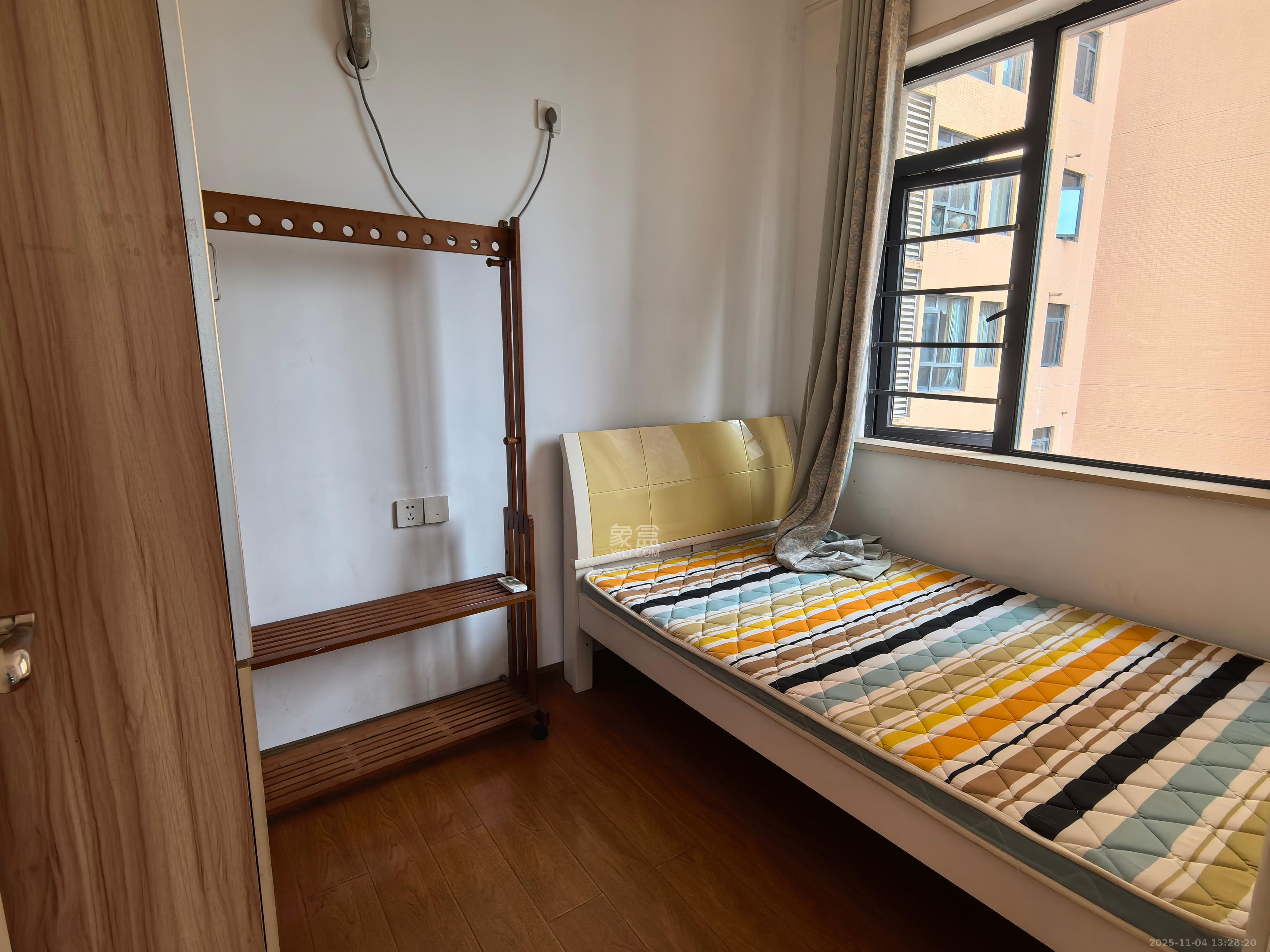 富洲滨江雅苑  2室2厅1卫    2500.0元/月室内图