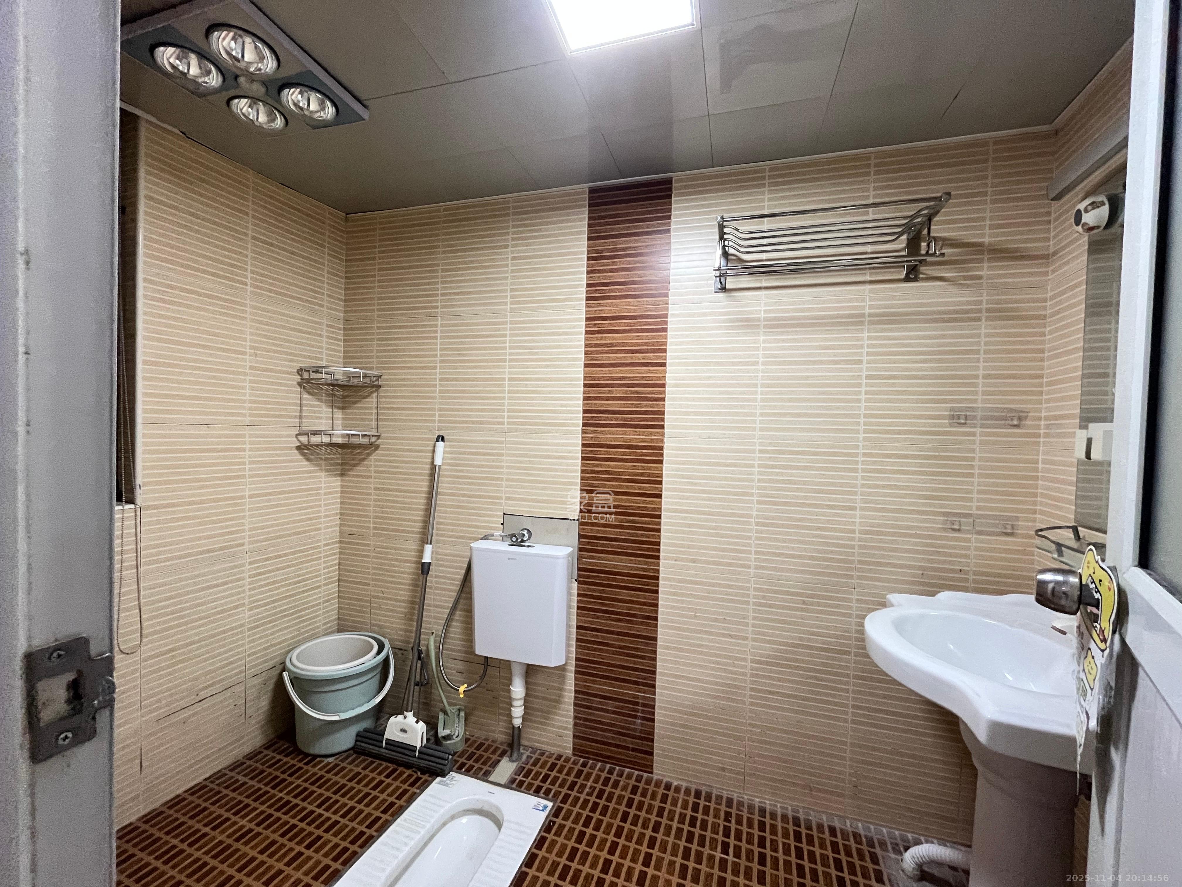 欧园  2室1厅1卫    2500.0元/月室内图